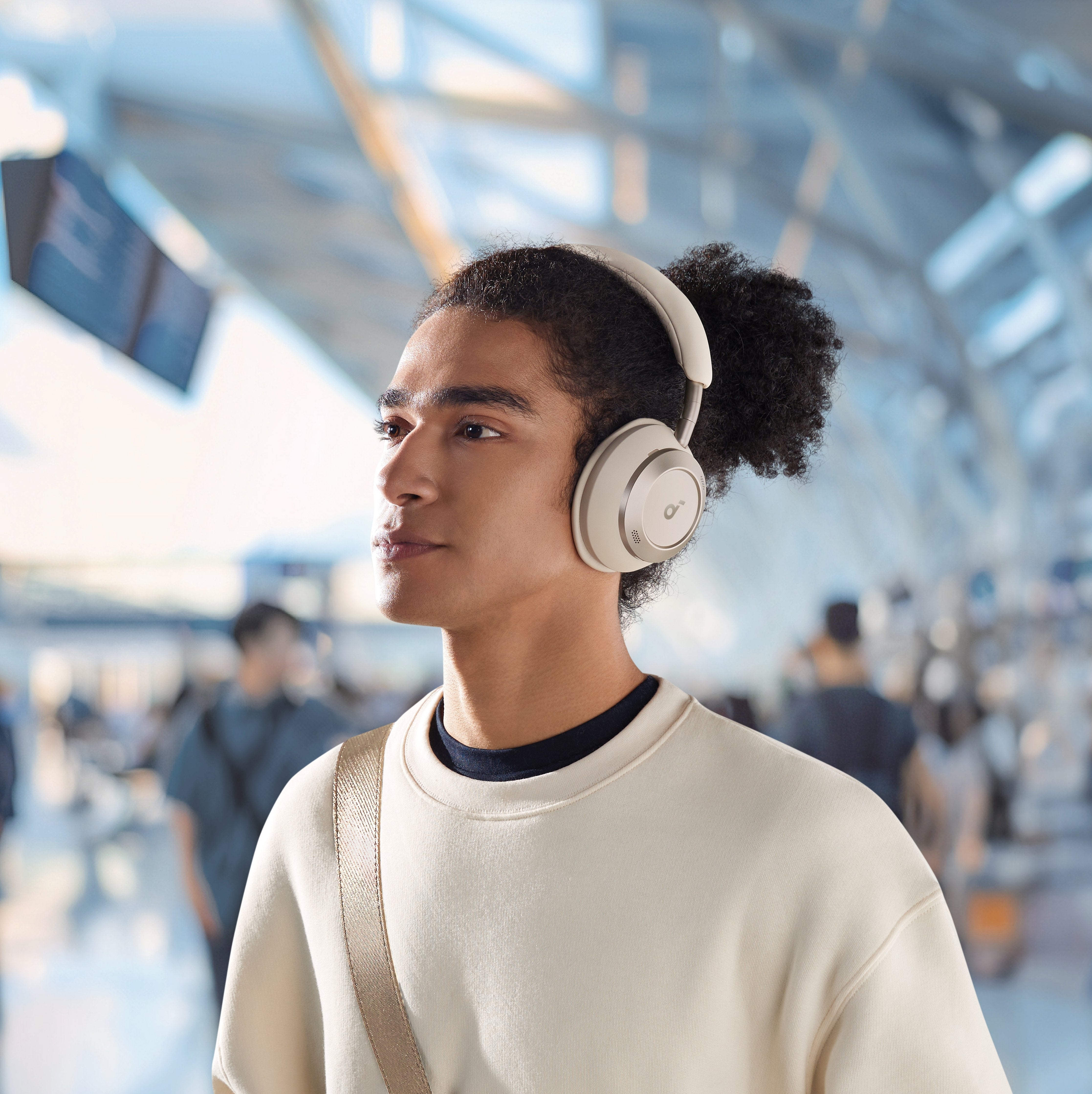 Anker Soundcore Space One Pro + Case Blanco
