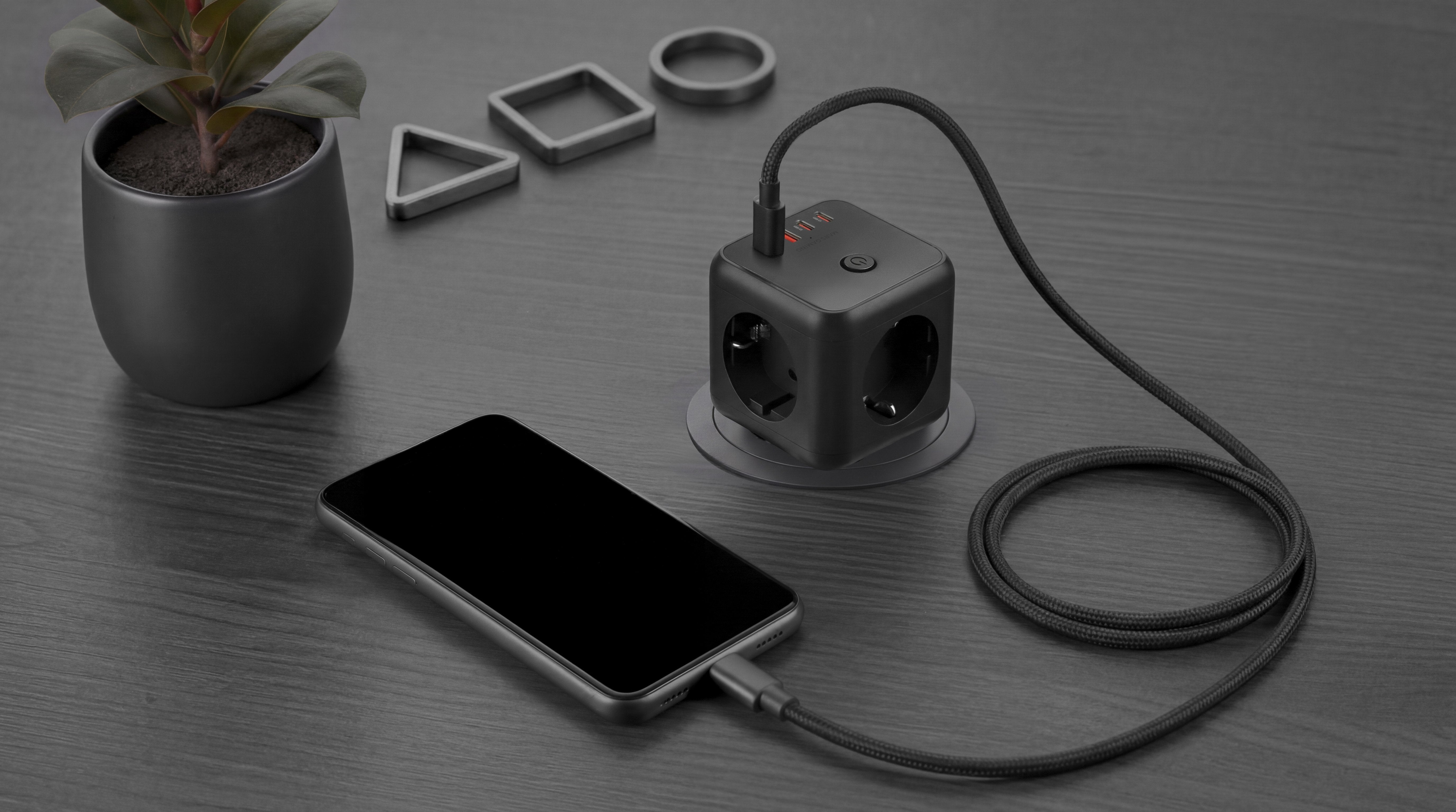 Powercube Mars Gaming Md-Cube20 4 Usb 3 Tomas De Corriente. Regleta Color Negro