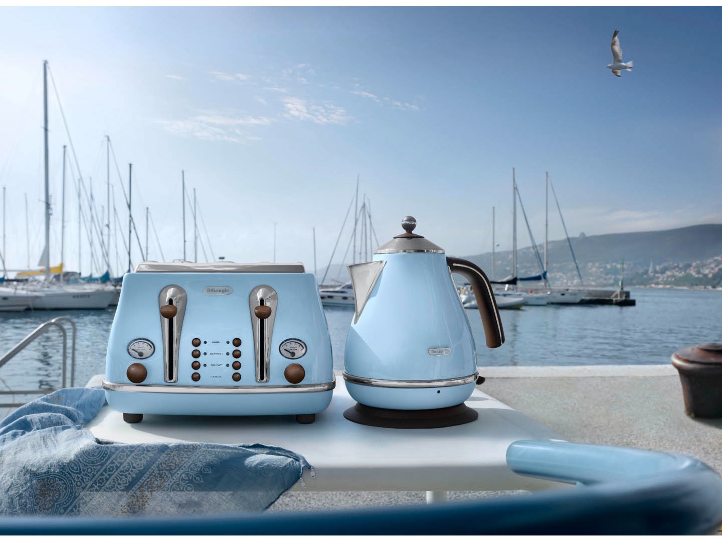 EAN 8004399771994 - De’Longhi KBOV 2001.AZ tetera eléctrica 1,7 L 2000 W Azul imagen 8