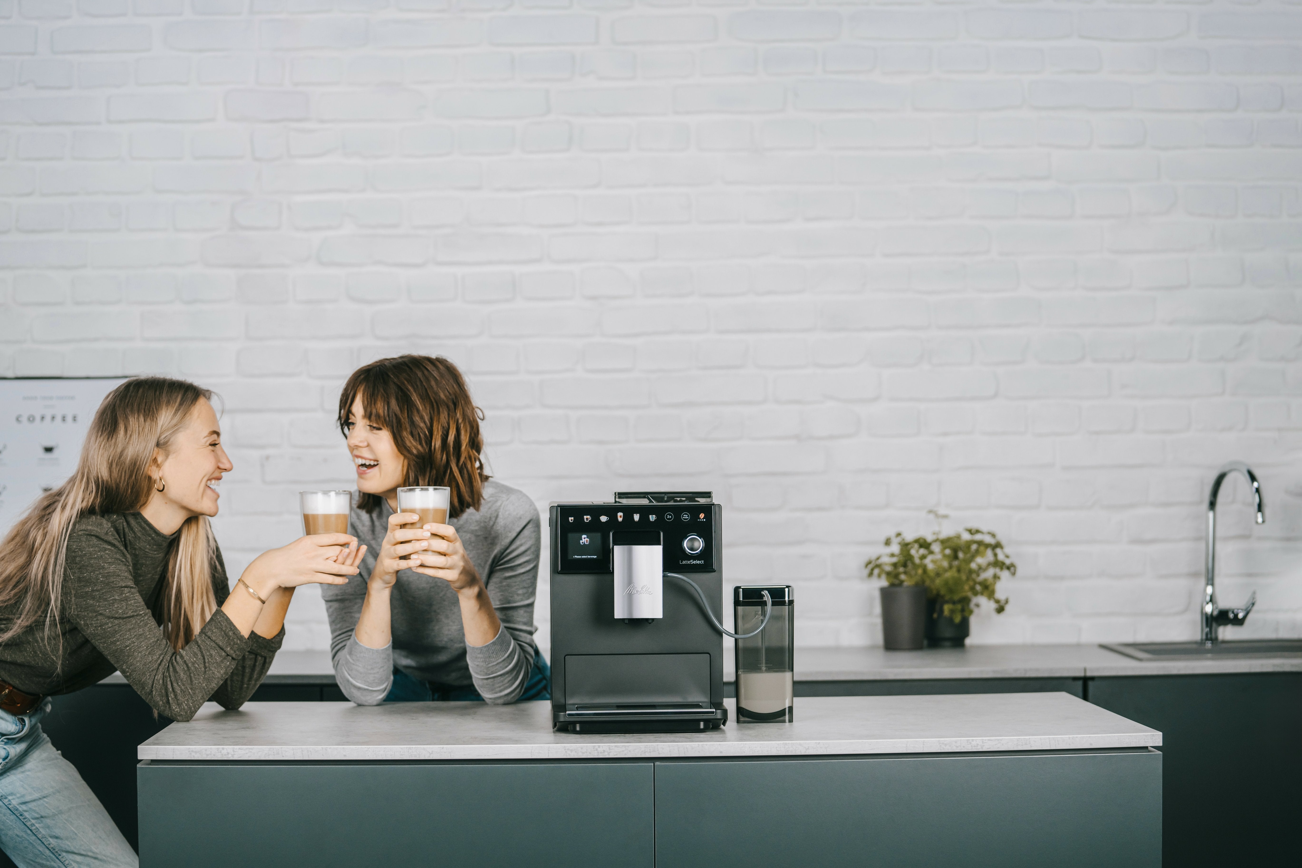 EAN 4006508228010 - Melitta 630-212 Totalmente automática Máquina espresso 1,8 L imagen 14