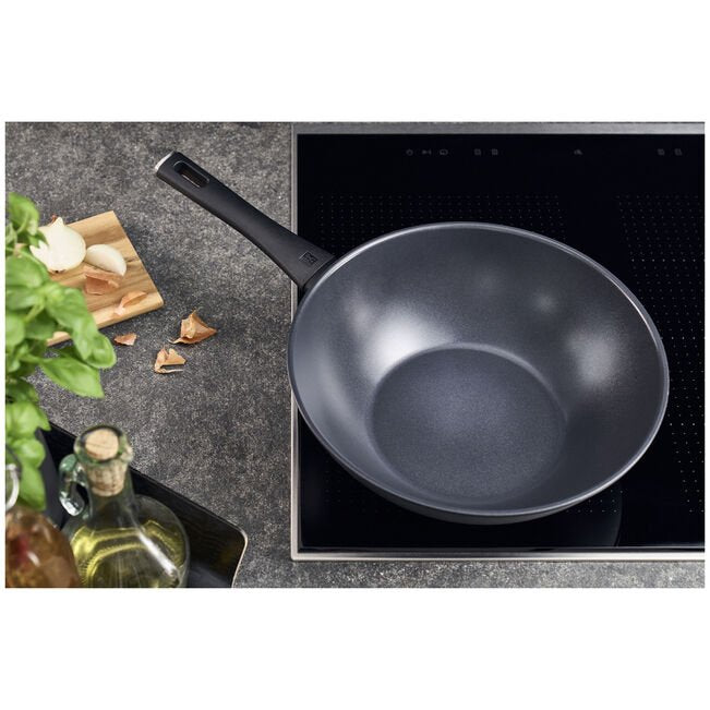 Zwilling Madura Plus Wok 28 Cm Black, Aluminum