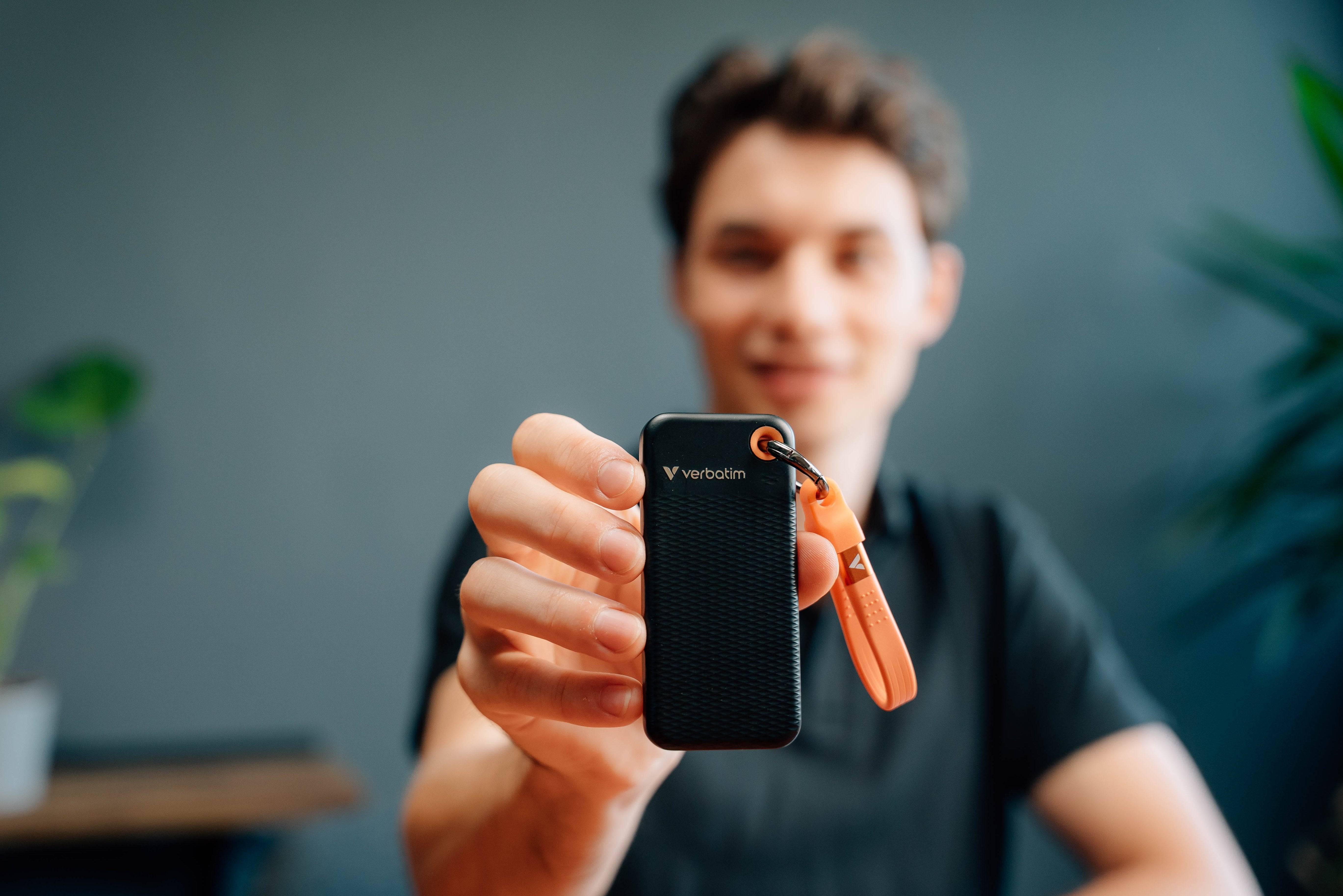 EAN 0023942321934 - Verbatim Pocket SSD 1 TB USB Tipo C 3.2 Gen 2 (3.1 Gen 2) Negro, Naranja imagen 4