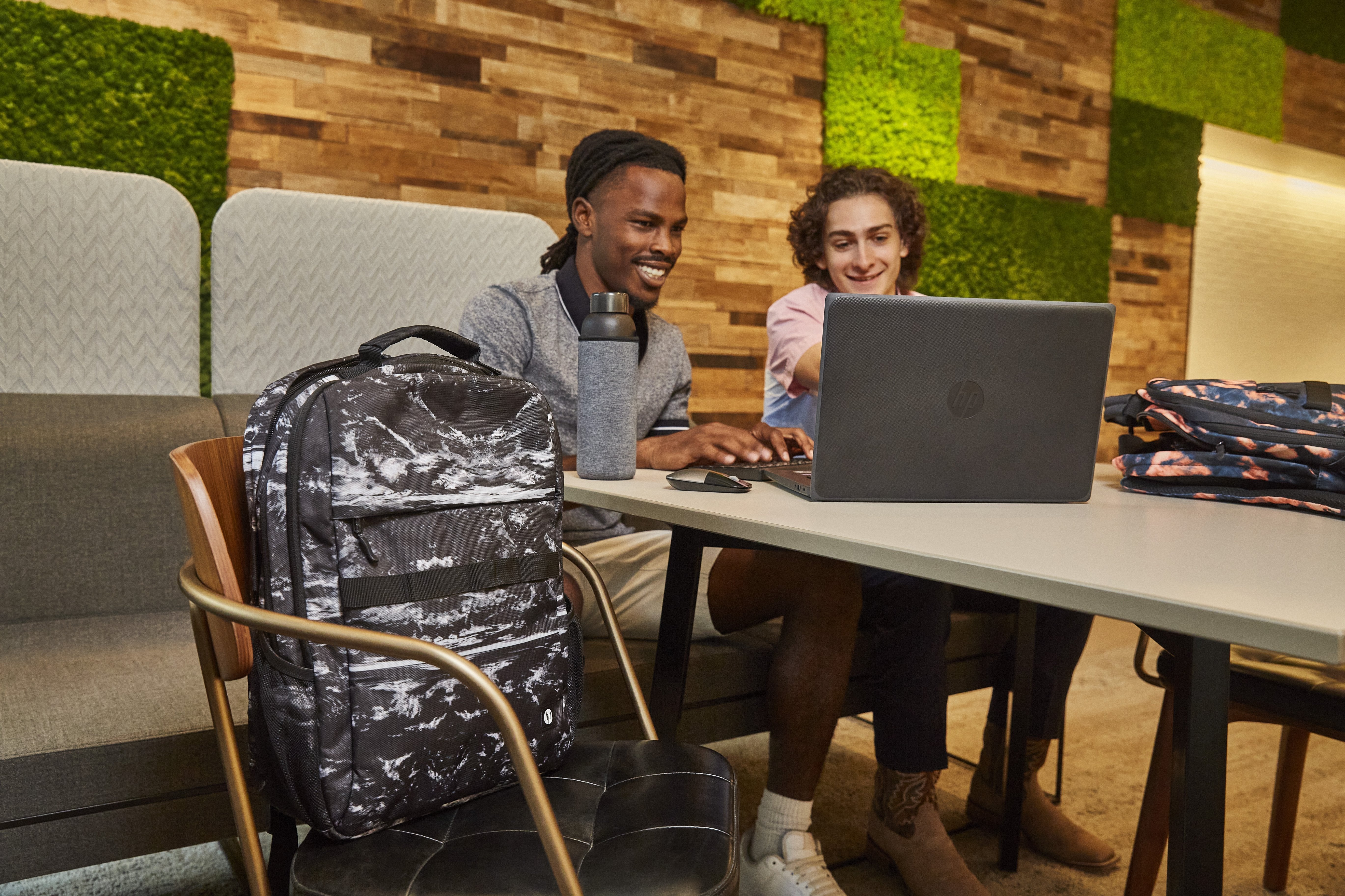EAN 0197192487587 - HP Campus XL Marble Stone Backpack mochila Mochila informal Negro Polietileno de baja densidad (LDPE), Pl imagen 10