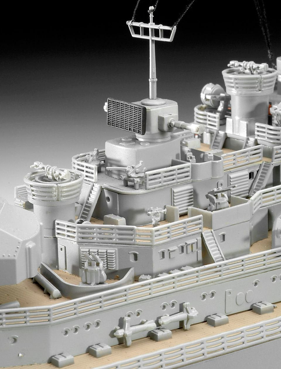 EAN 4009803050409 - Revell Bismarck Maqueta de navío de línea Kit de montaje 1:350 imagen 5