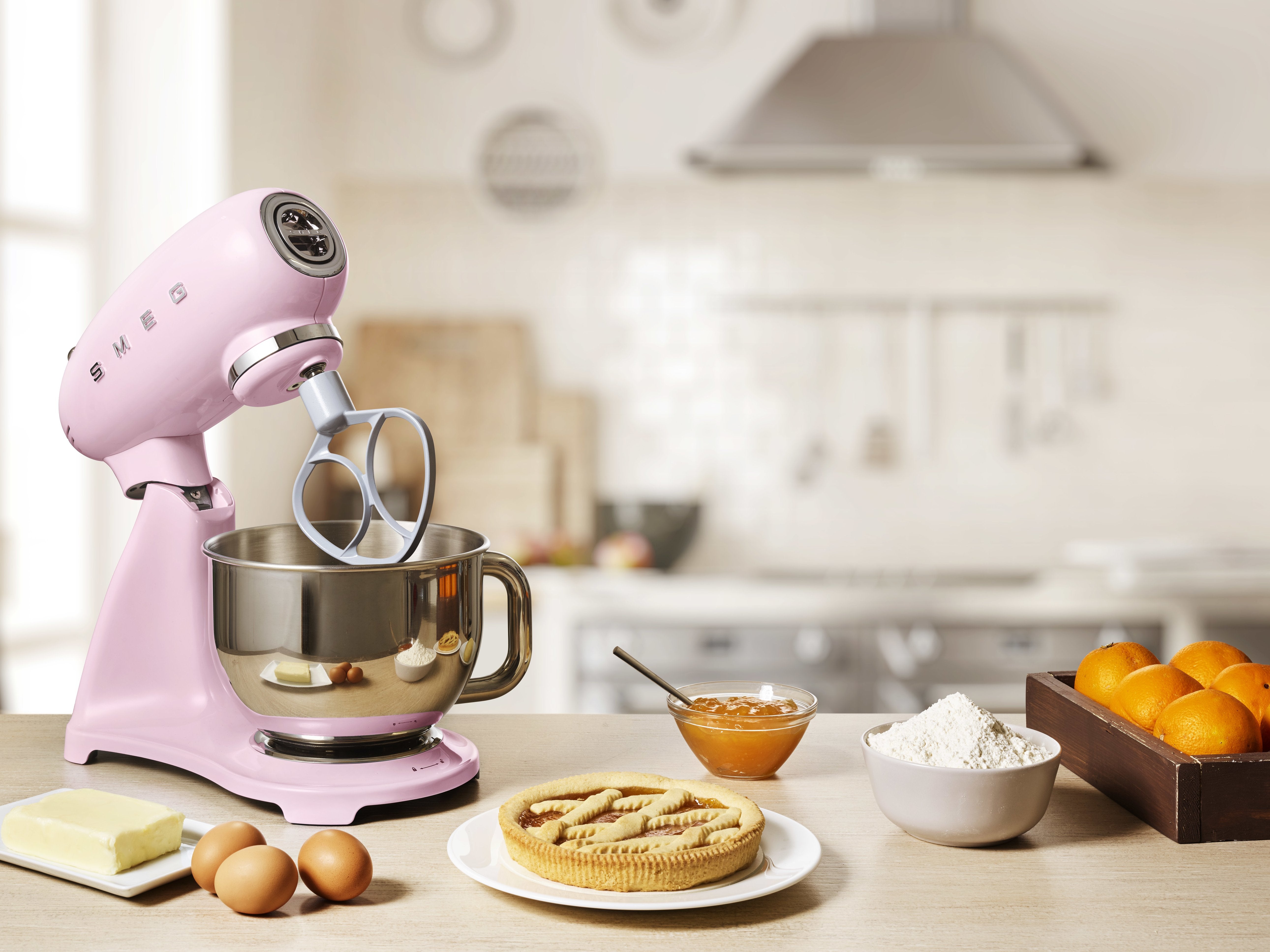 EAN 8017709319212 - Smeg SMF03PKEU batidora Batidora de varillas 800 W Rosa imagen 15