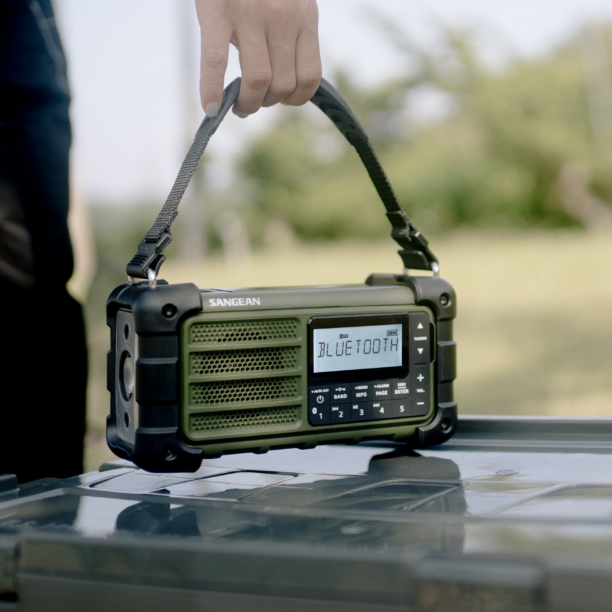 Radio Sangean Mmr-99 De Emergencia Con Sintonización Digital Verde Bosque