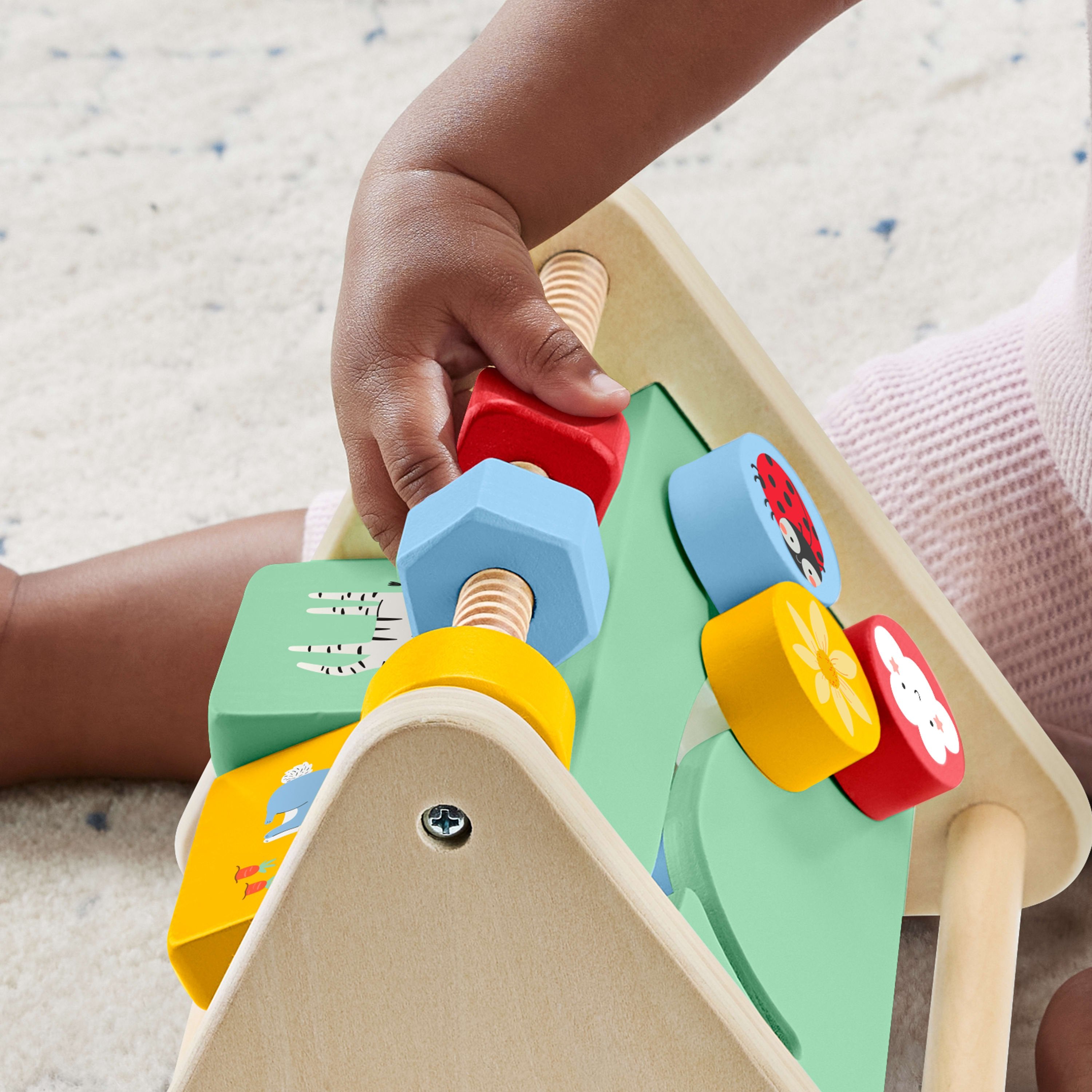 EAN 0194735246069 - Fisher-Price Wooden Activity Triangle imagen 3