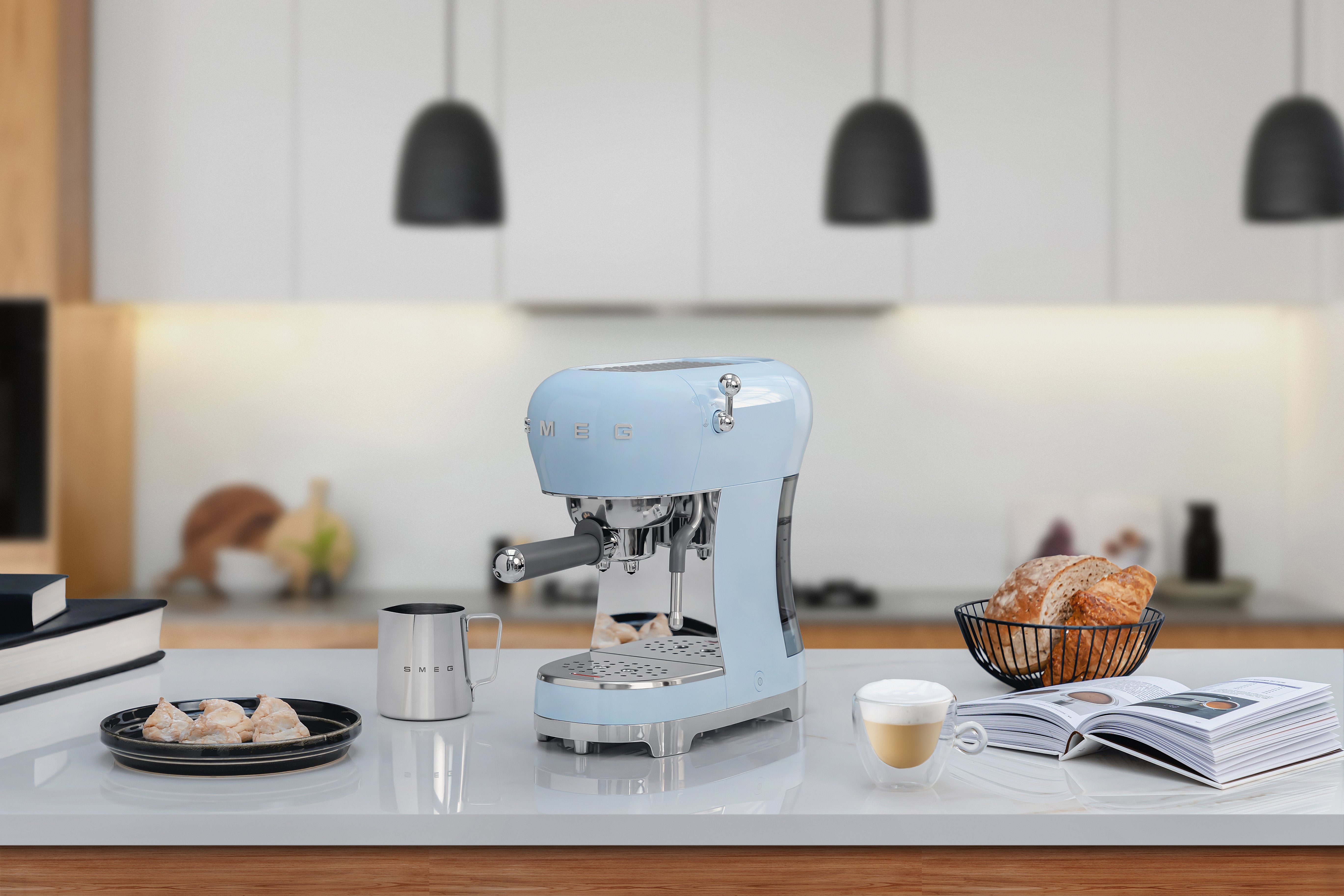 EAN 8017709324766 - Smeg ECF02PBEU cafetera eléctrica Manual Máquina espresso 1,1 L imagen 11