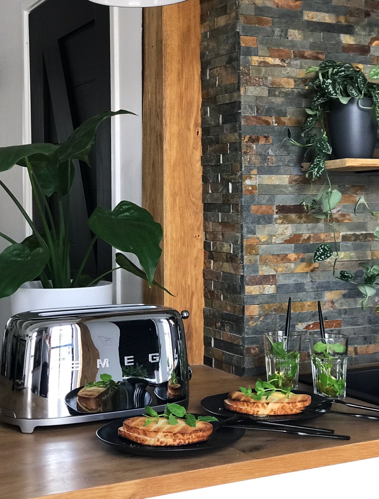 EAN 8017709190835 - Smeg TSF02SSEU tostadora 6 4 rebanada(s) 1500 W Cromo imagen 6