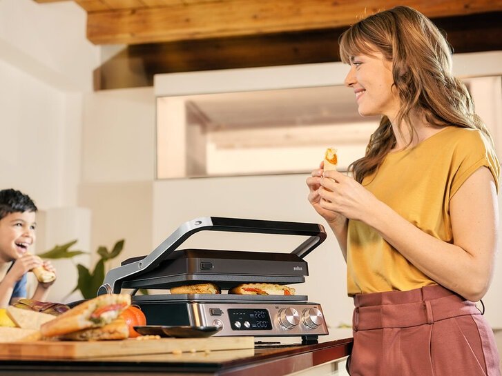 EAN 8021098002440 - Braun CG 7040 parrilla eléctrica de contacto imagen 3