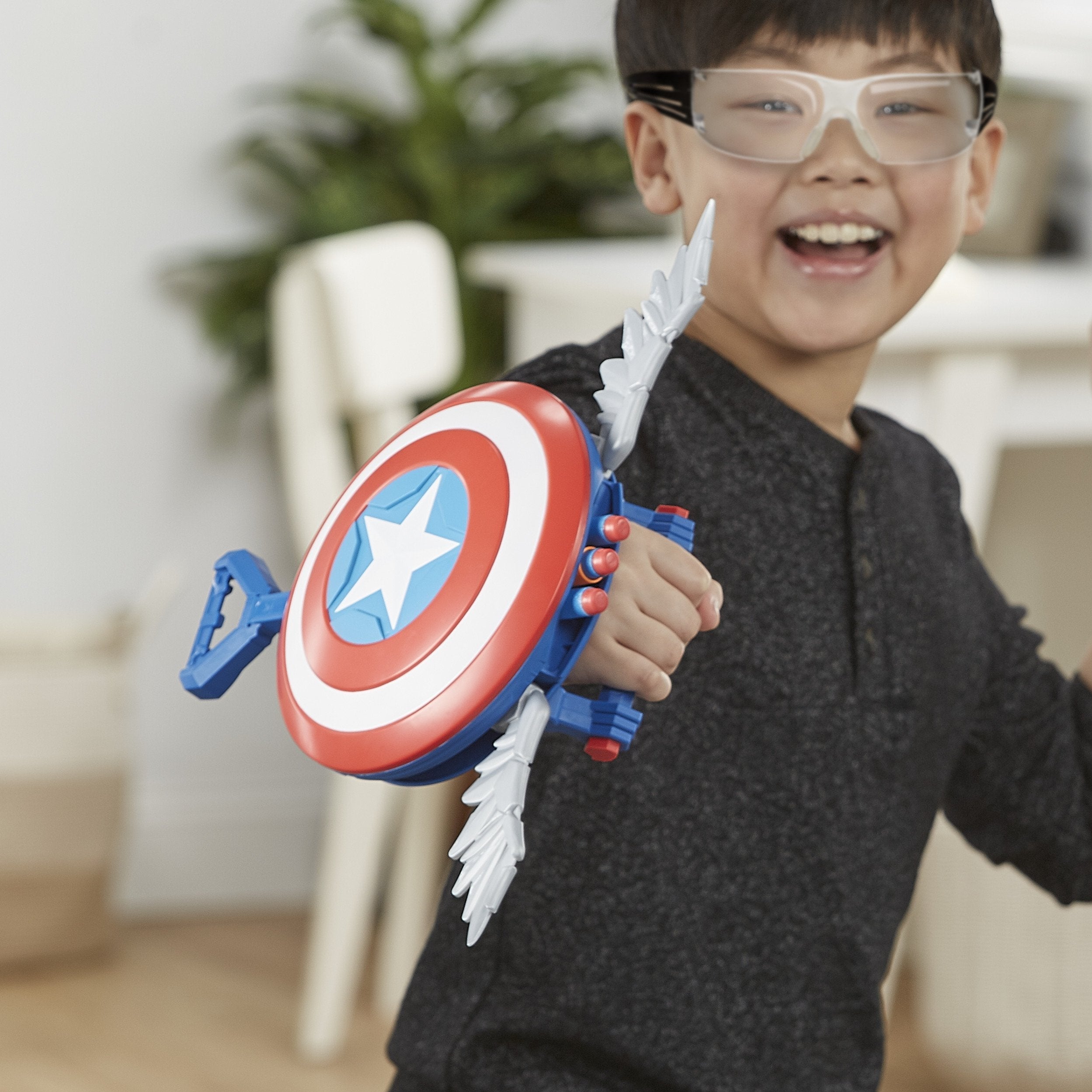 Lanzador Hasbro Nerf Marvel Mech Strike Mechasaurs Capitán América Con Redwing