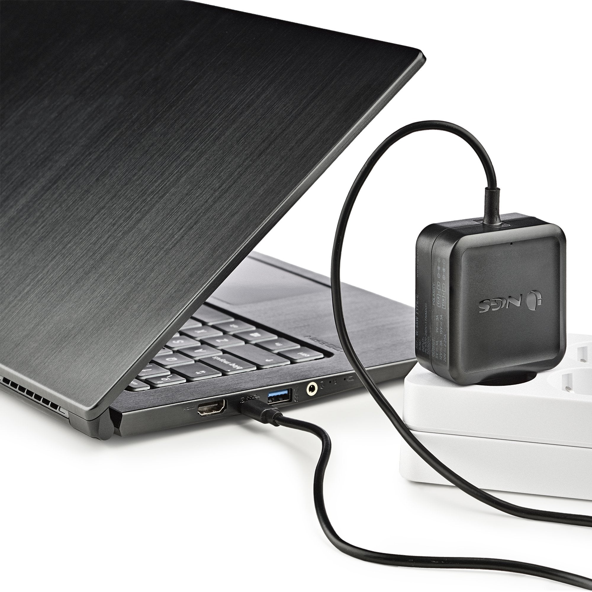 EAN 8435430620085 - NGS W-45W TYPEC Portátil, Smartphone, Tableta Negro Corriente alterna Interior imagen 4