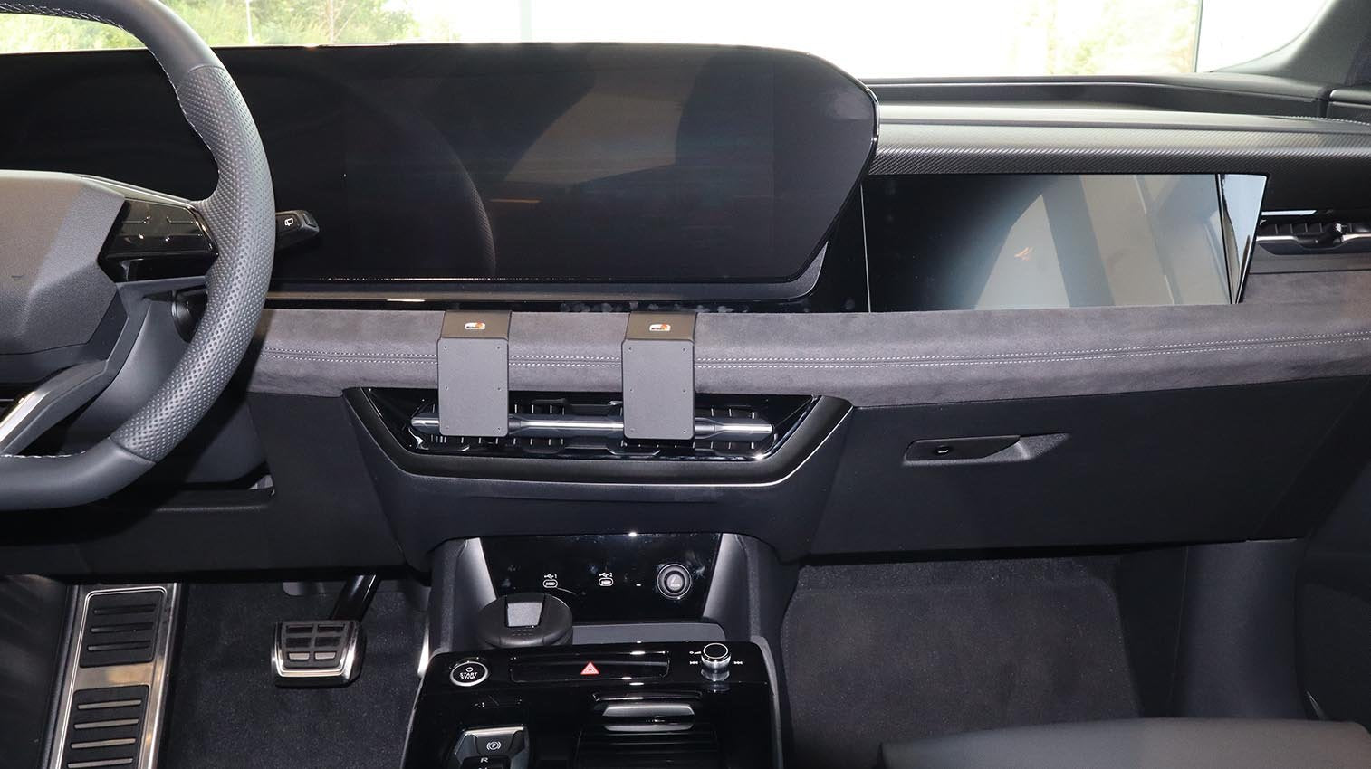 Brodit Proclip Audi Q6 25-