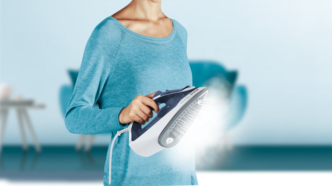 EAN 3121040081938 - Tefal Express Steam FV2837 Plancha vapor-seco Suela de Cerilium 2400 W Azul, Gris, Blanco imagen 4