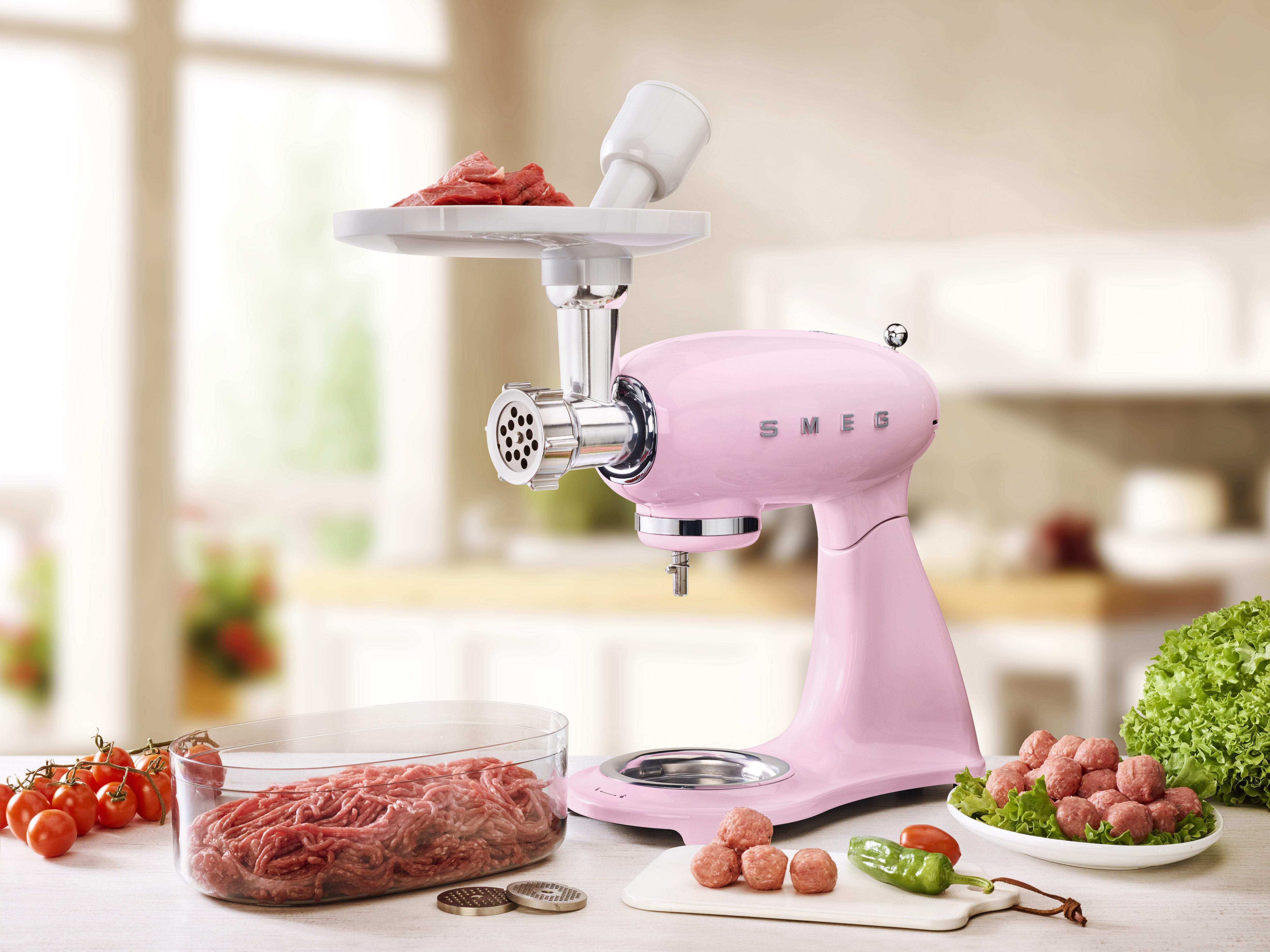 EAN 8017709319212 - Smeg SMF03PKEU batidora Batidora de varillas 800 W Rosa imagen 18