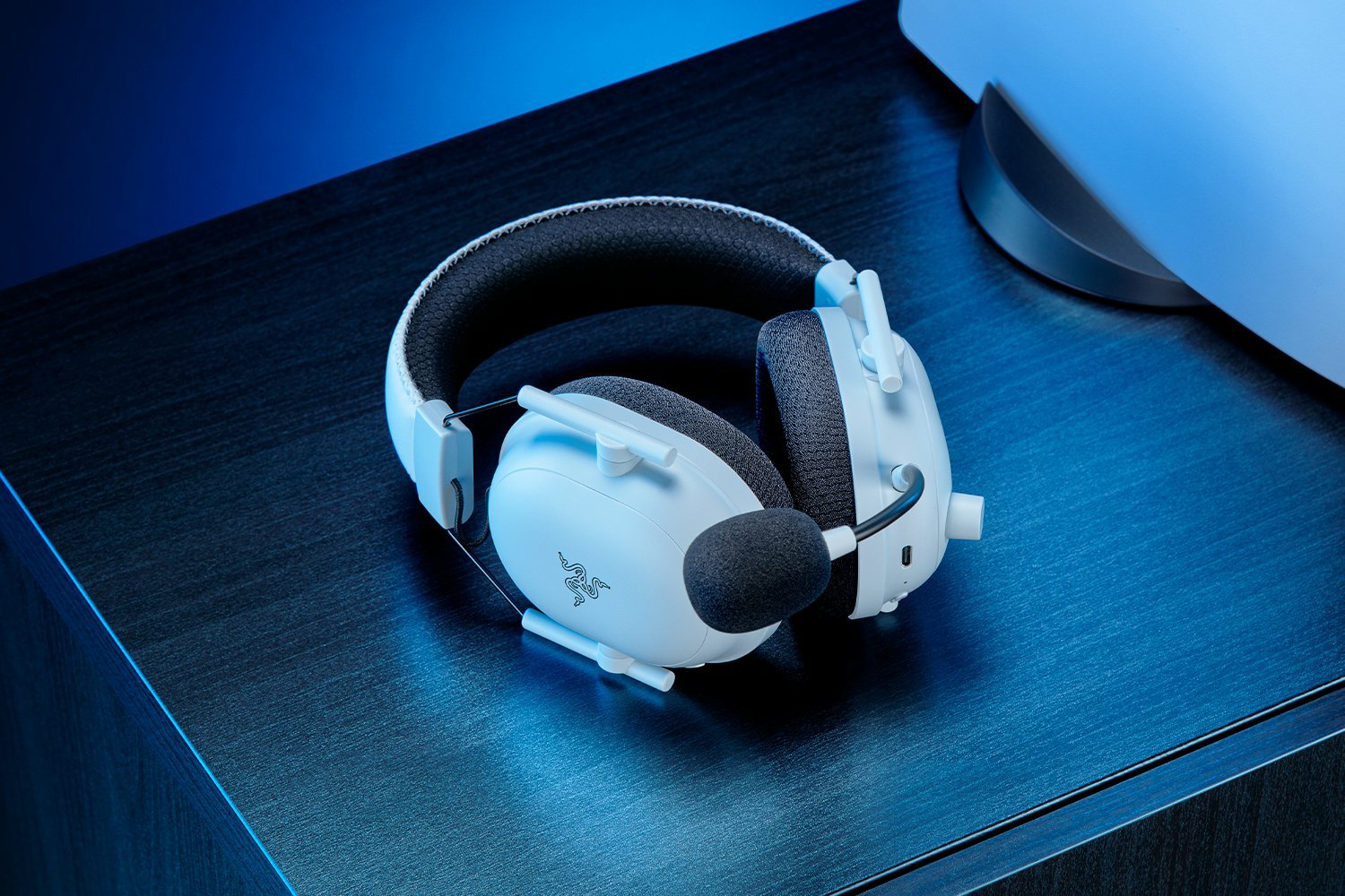 EAN 8887910060735 - Razer BlackShark V2 Pro for PlayStation Auriculares Inalámbrico Diadema Juego USB Tipo C Bluetooth Blanco imagen 2