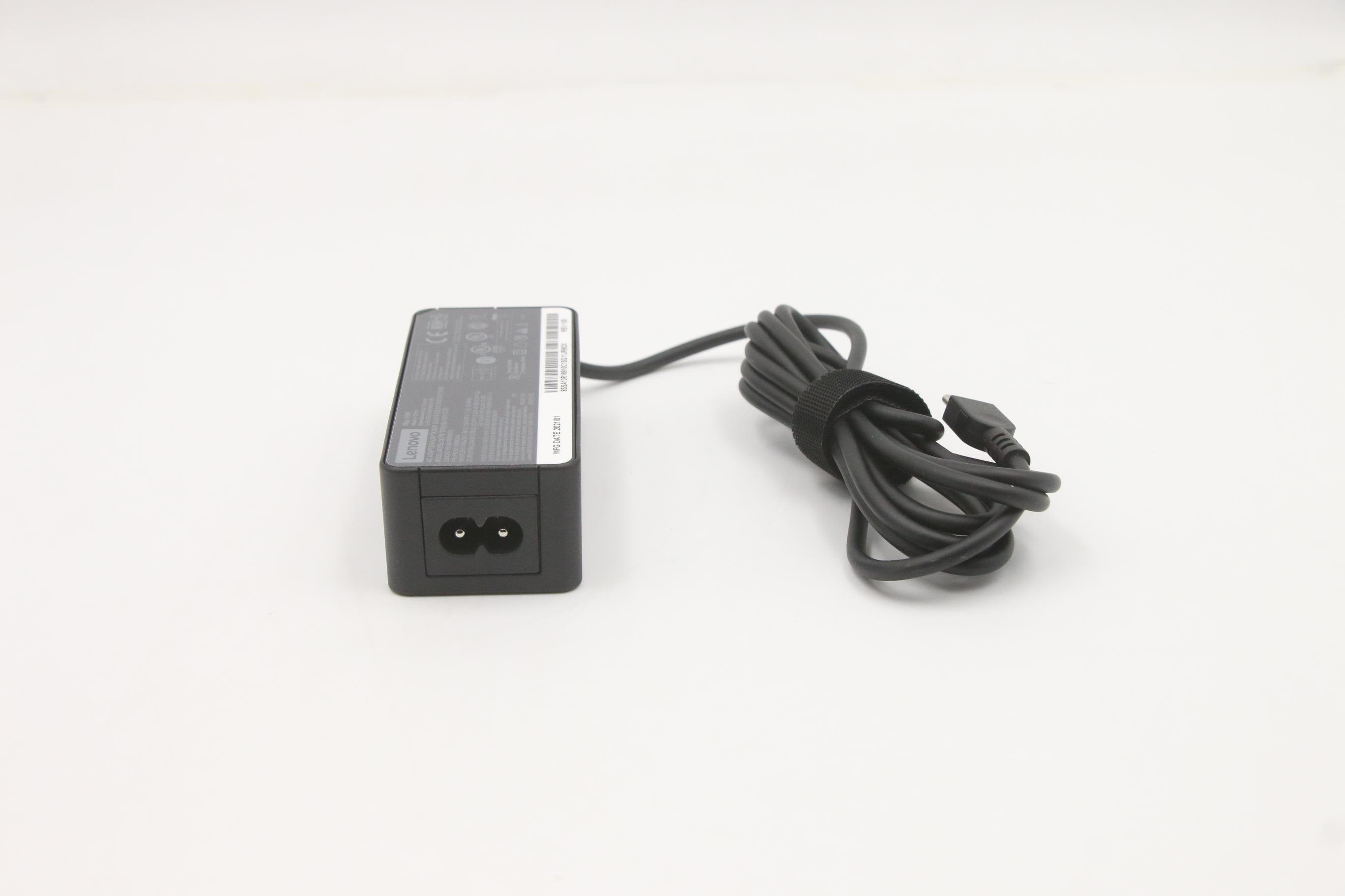 EAN 5704174263333 - Lenovo 5A10W86243 adaptador e inversor de corriente Interior 45 W Negro imagen 3
