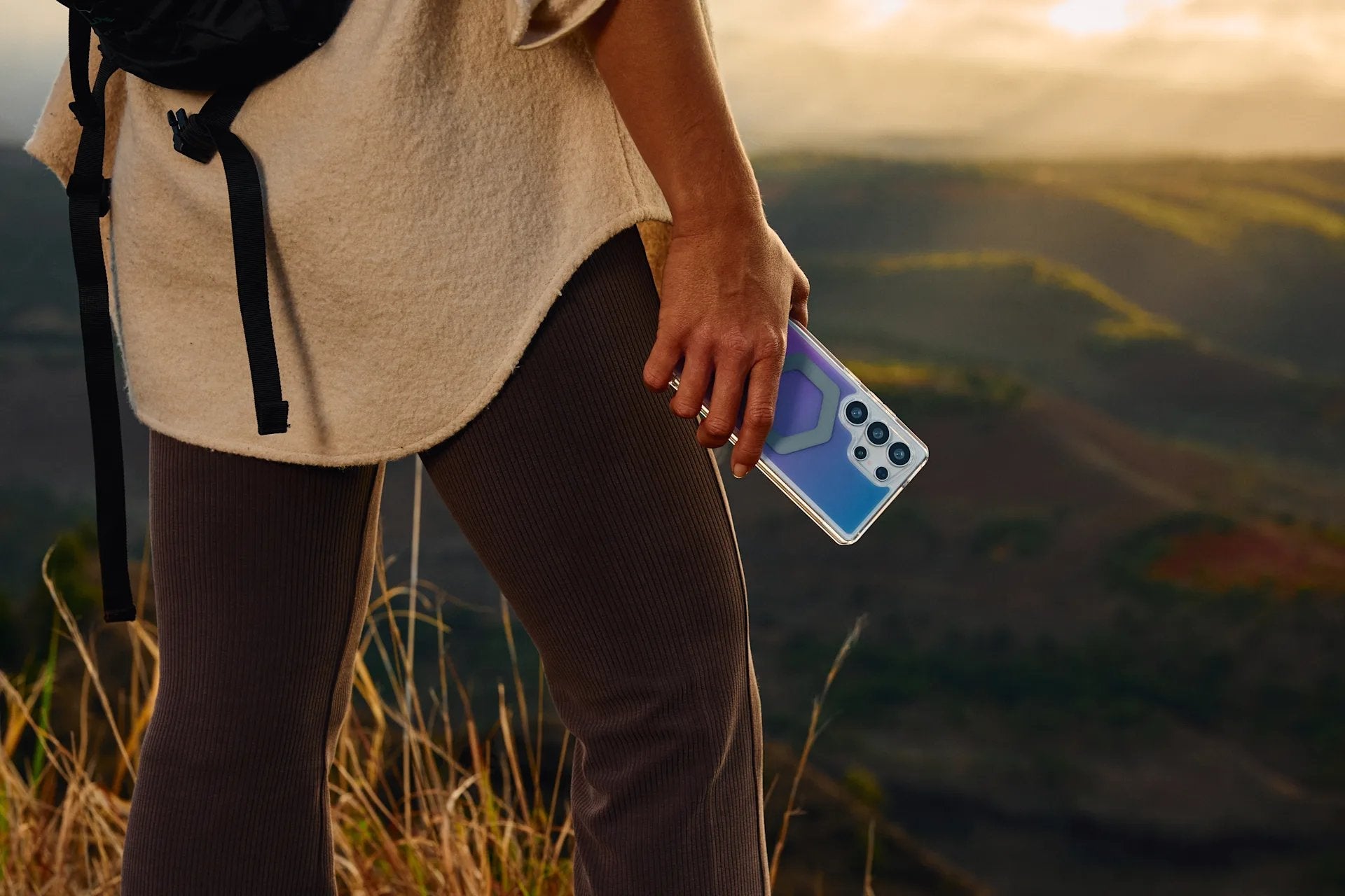 Uag Funda Plyo Pro En Color Azul Degradado Samsung Galaxy S25 Ultra