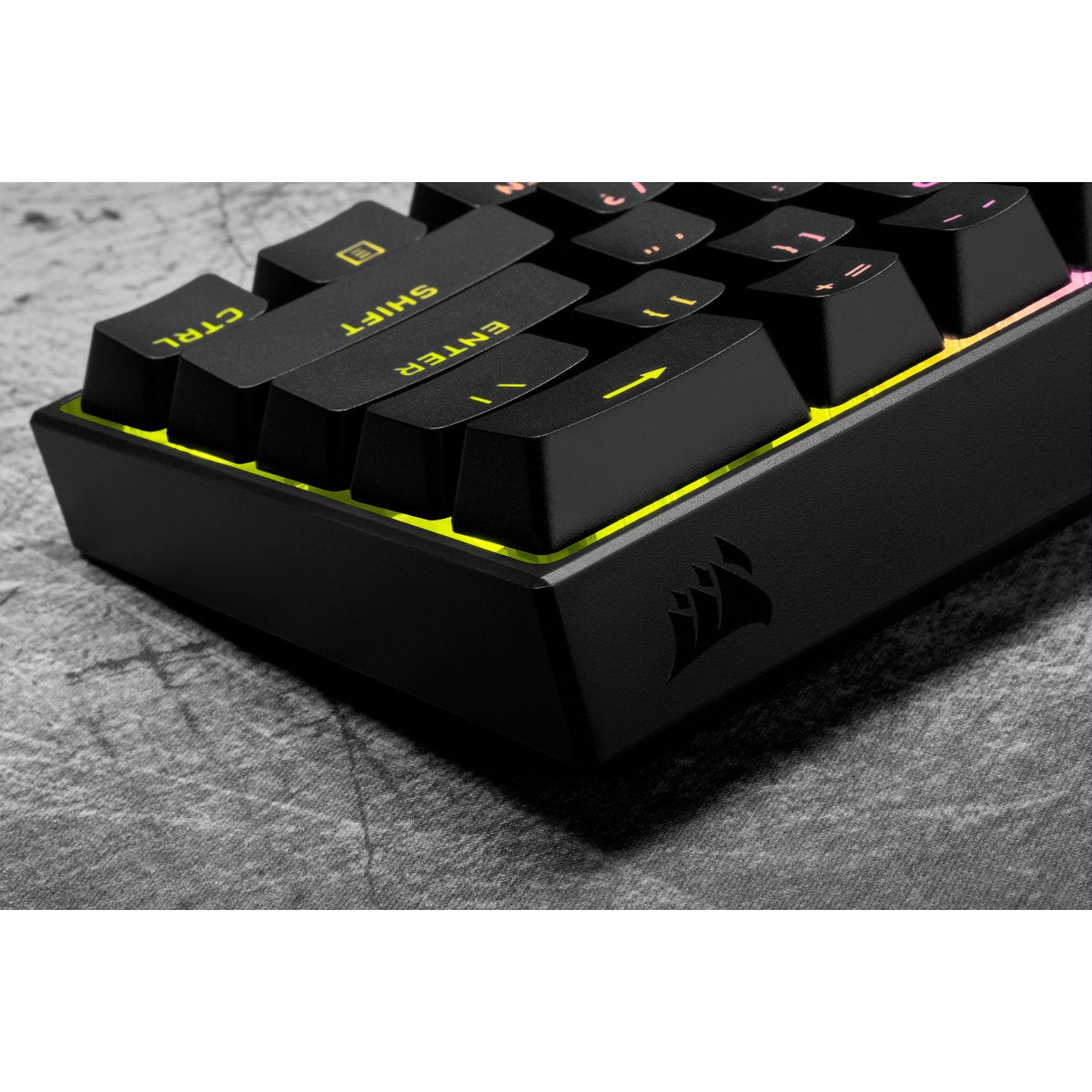 EAN 840006635758 - Corsair K65 RGB MINI 60% teclado Juego USB Alemán Negro imagen 18