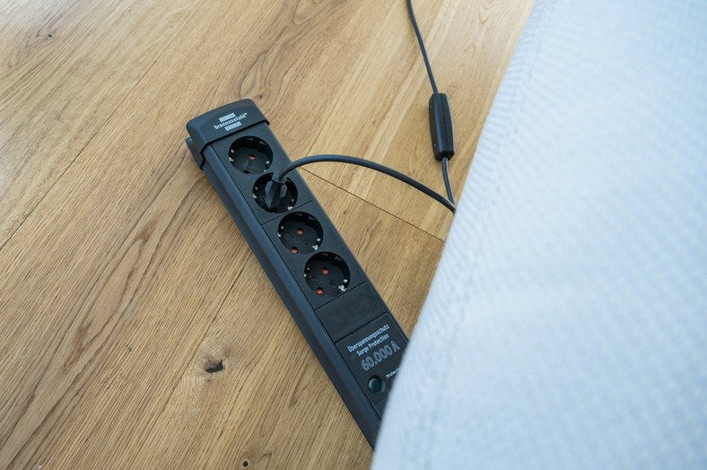 EAN 4007123674022 - Brennenstuhl 1951140300 base múltiple 1,8 m 4 salidas AC Interior Negro imagen 6