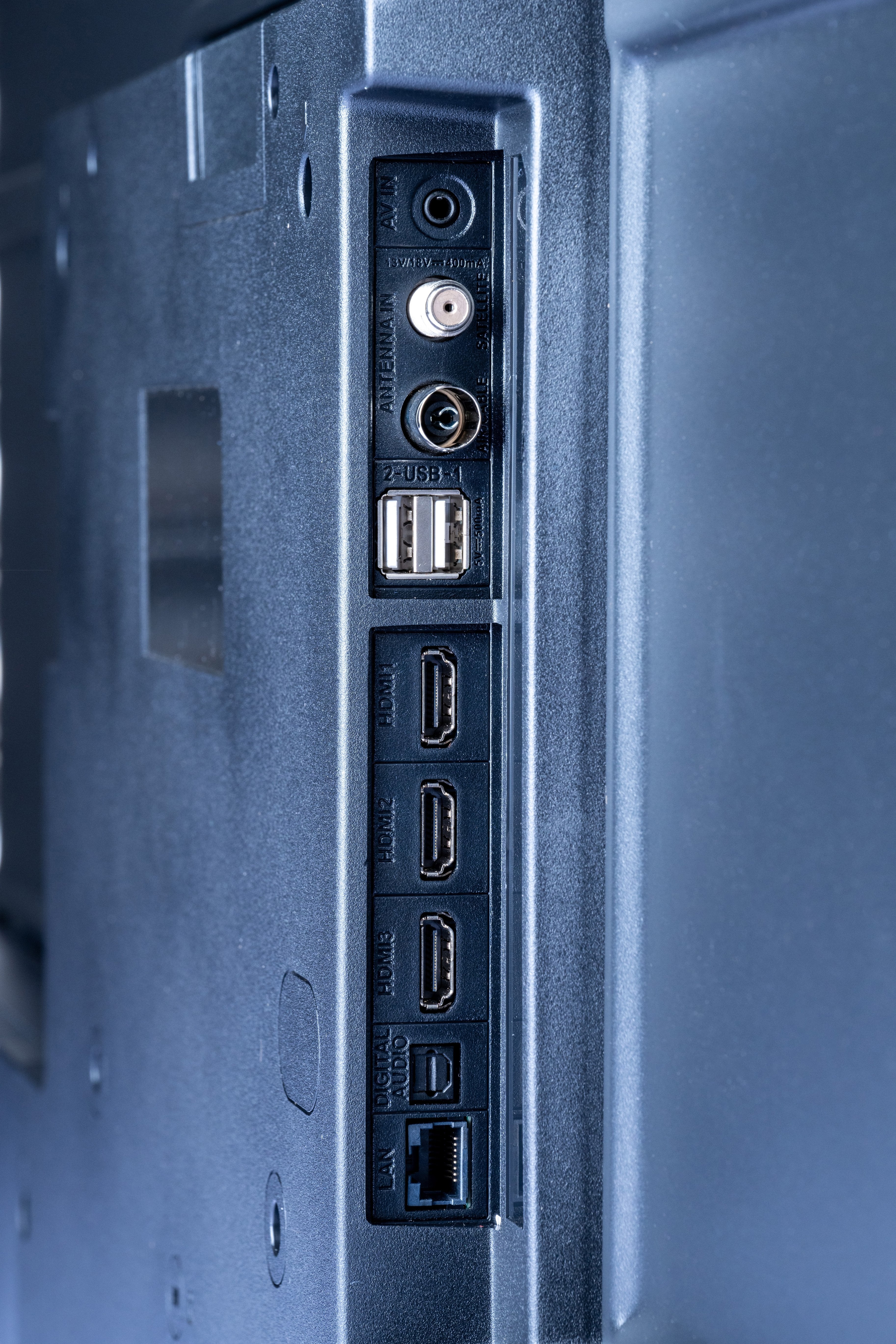 EAN 6221127406474 - TORNADO 55UA3400X Televisor 139,7 cm (55") 4K Ultra HD Smart TV Wifi Negro 250 cd / m² imagen 4