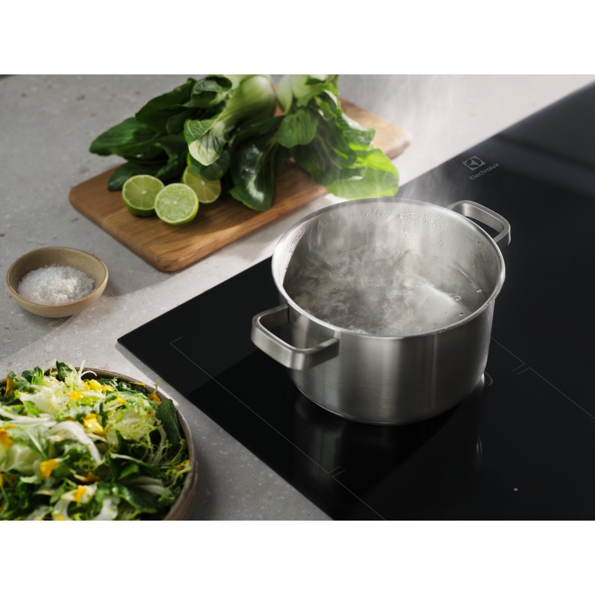 Placa De Inducción Electrolux Eiv644 Negro Integrado 60 Cm Con 4 Zona(S)
