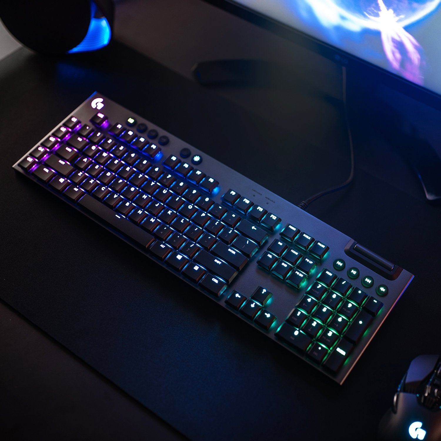 EAN 5099206080812 - Logitech G G815 teclado Juego USB QWERTY Internacional de EE.UU. Negro imagen 2