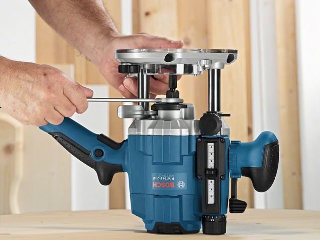 EAN 3165140690065 - Bosch GOF 1250 CE Negro, Azul 24000 RPM 1250 W imagen 2
