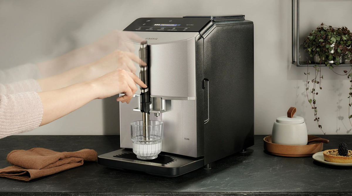Siemens Eq.300 Tf303e07 - Automatische Kaffeemaschine Con Milchaufschäumer