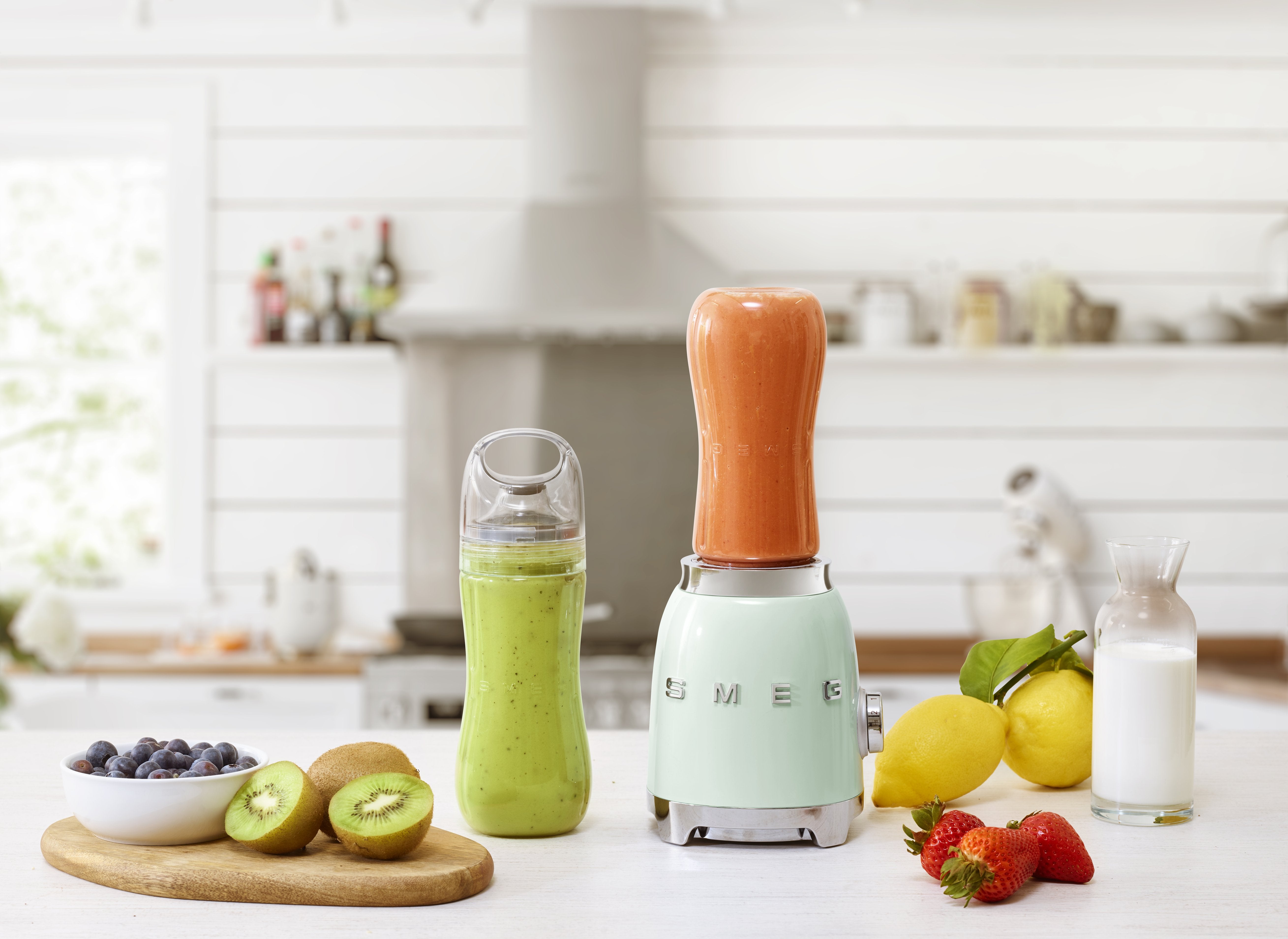 EAN 8017709313074 - Smeg PBF01PGEU licuadora 0,6 L Batidora de vaso 300 W Verde imagen 7