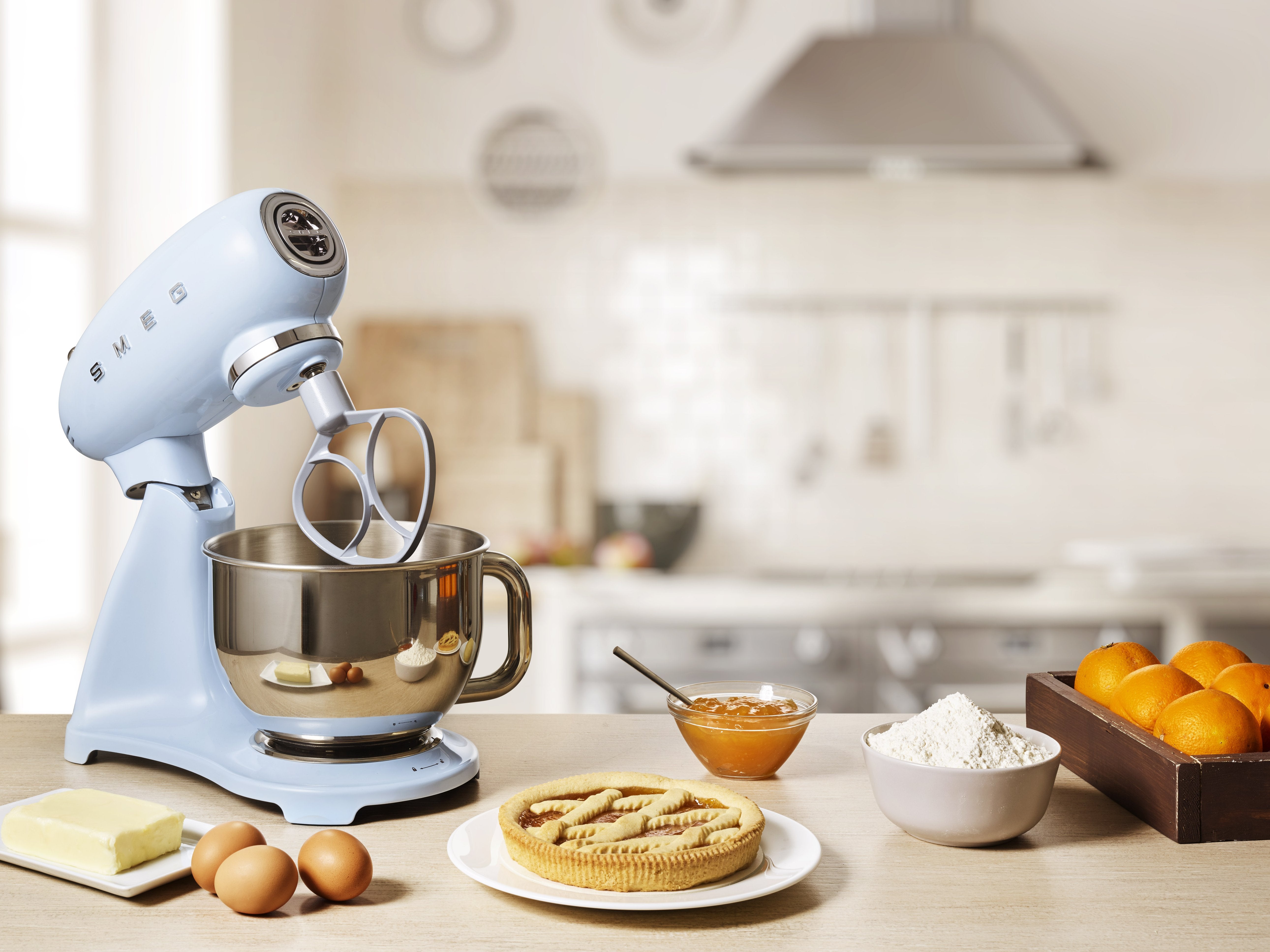 EAN 8017709311902 - Smeg SMF03PBEU batidora Batidora de varillas 800 W Azul imagen 12