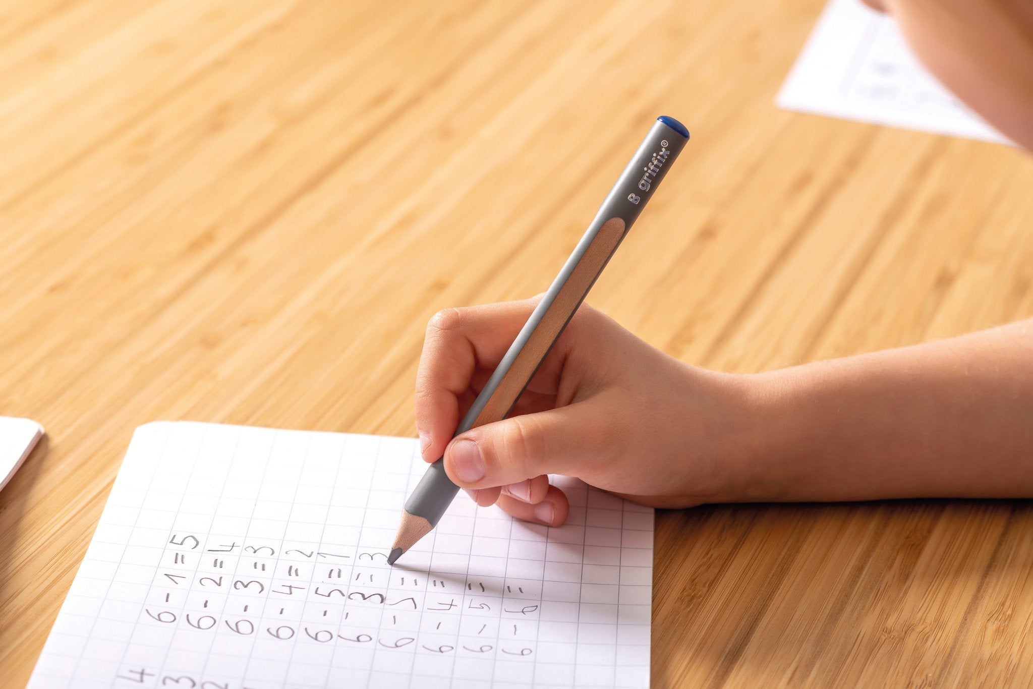 EAN 4012700817020 - Pelikan 817028 lápiz de grafito B 2 pieza(s) imagen 6