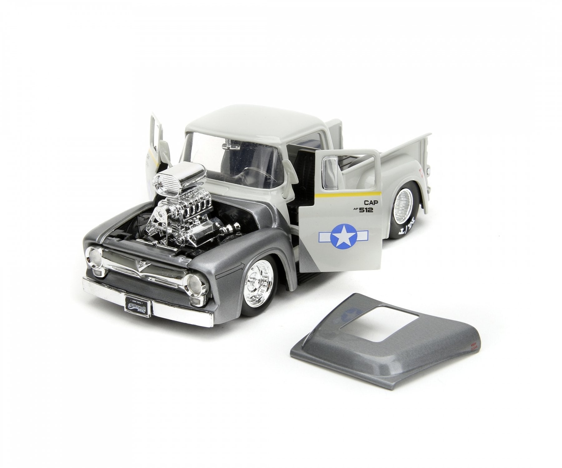 Jada Street Fighter 1956 Ford Pickup 1:24 + Guile 253255057