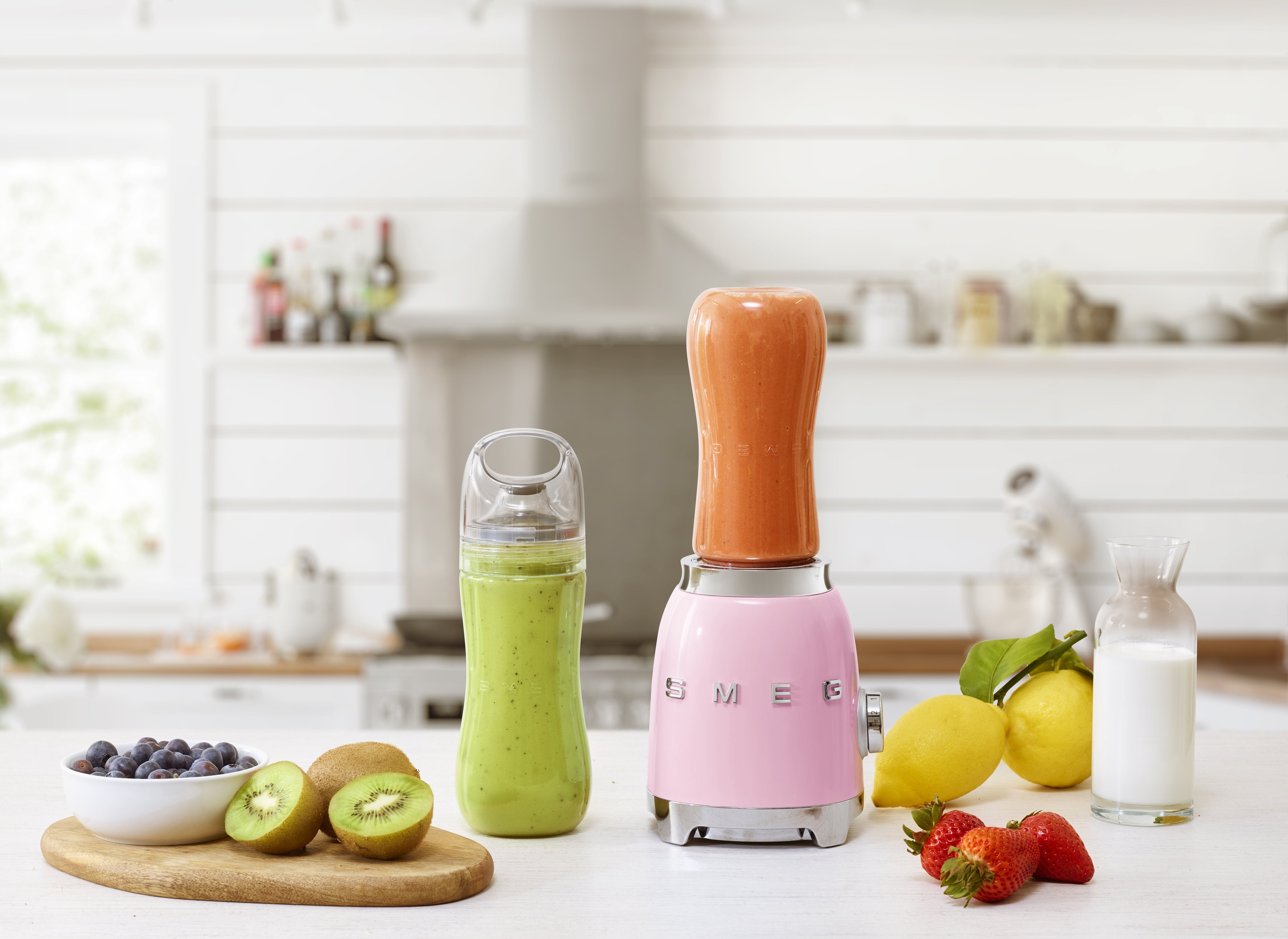EAN 8017709313081 - Smeg PBF01PKEU licuadora 0,6 L Batidora de vaso 300 W Rosa imagen 7
