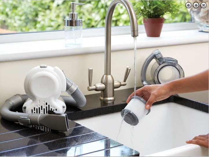 EAN 5035048458648 - Black & Decker PD1820LF aspiradora de mano Negro, Cromo Sin bolsa imagen 13