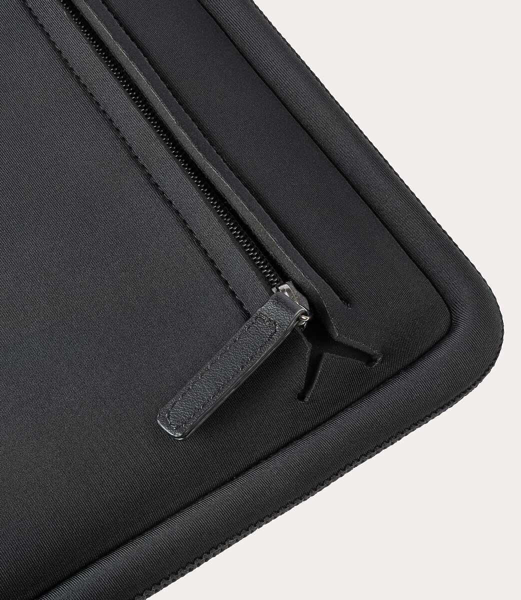 Intorno Neopren Sleeve Black