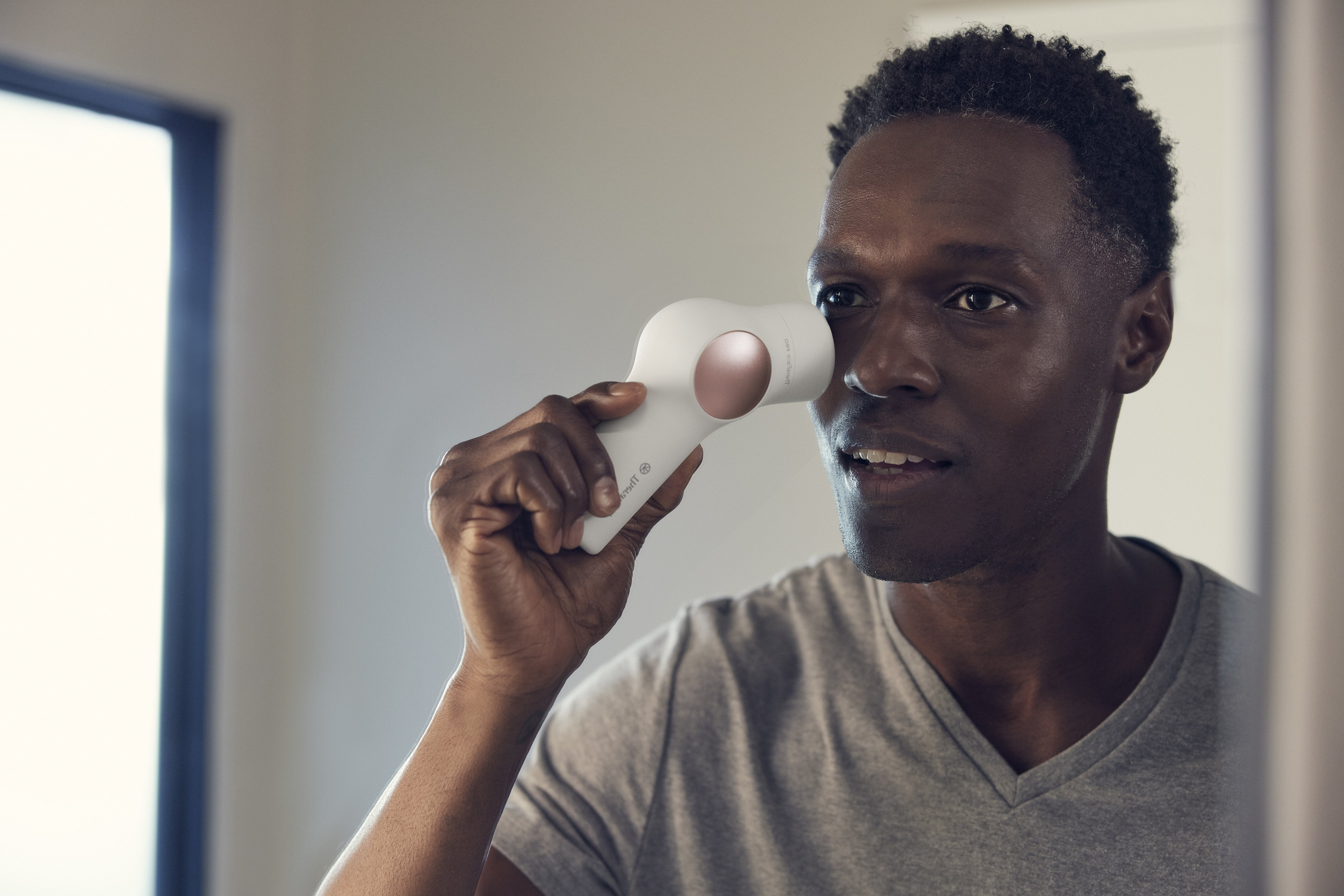 Therabody Theraface Pro Masajeador Cara Blanco