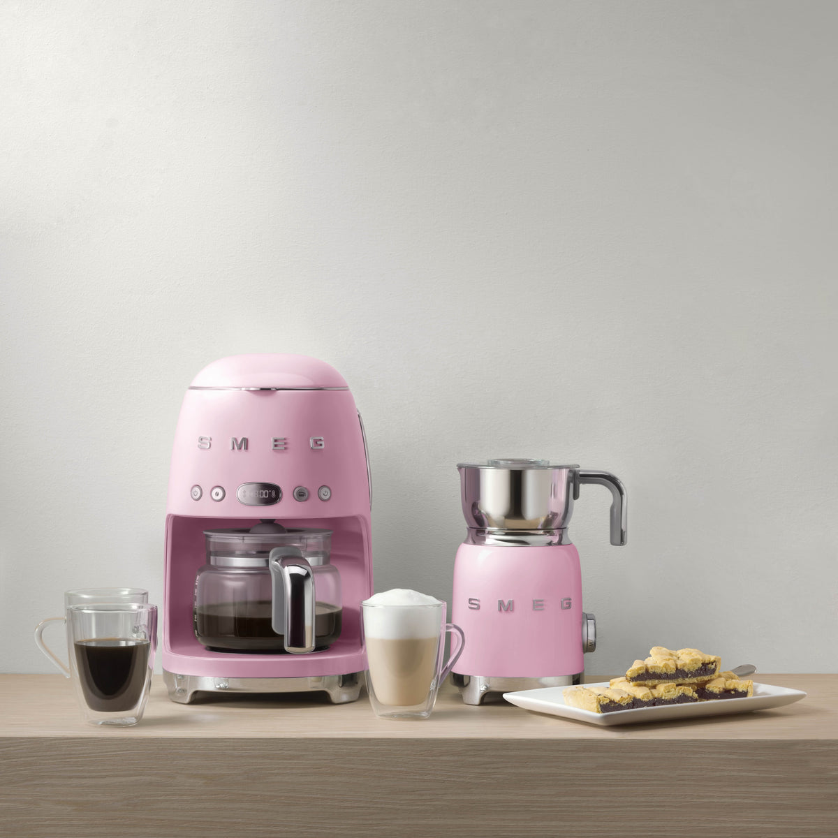 EAN 8017709302993 - Smeg DCF02PKEU cafetera eléctrica Cafetera de filtro 1,4 L imagen 6