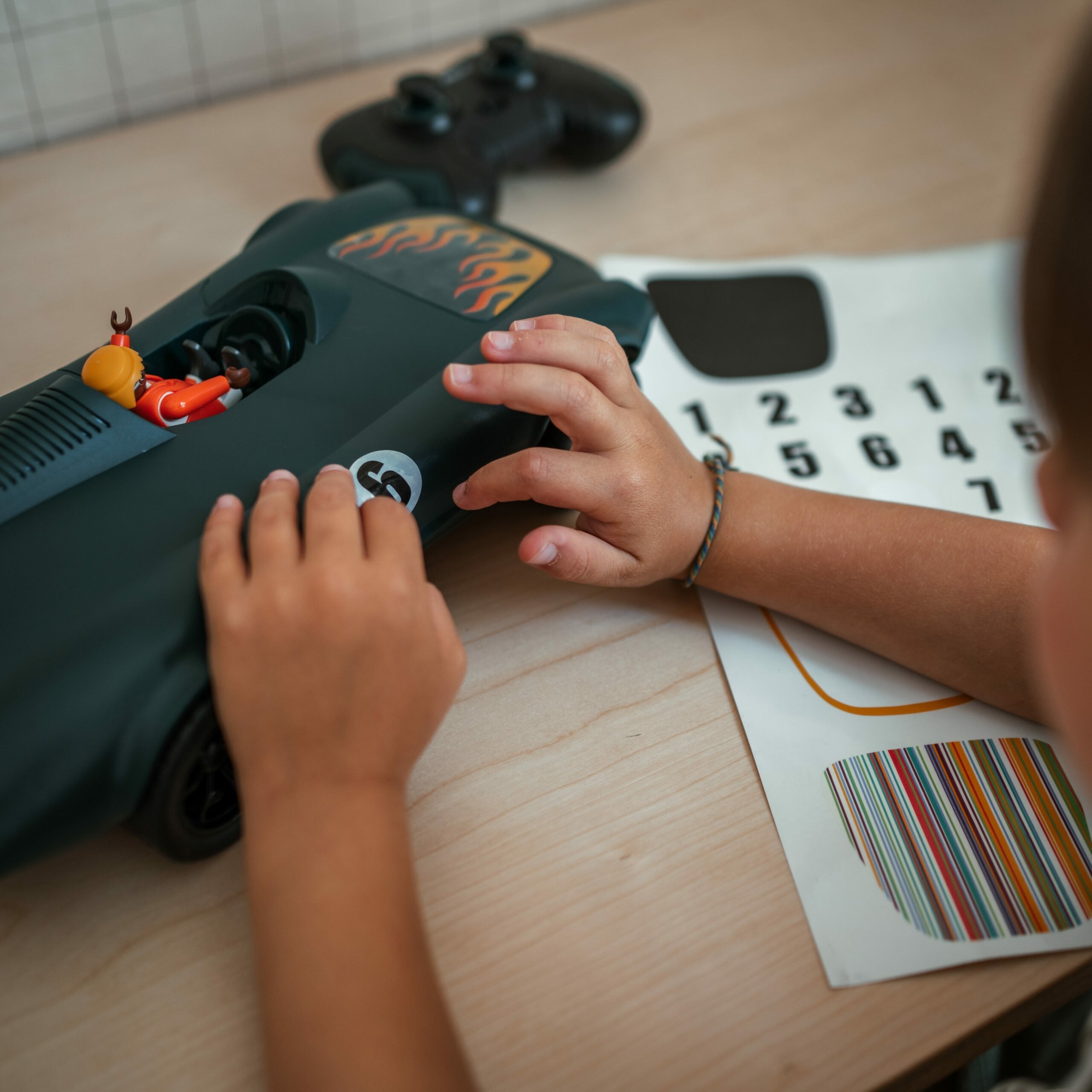 EAN 5407009180507 - KIDYWOLF 418050 modelo controlado por radio Coche deportivo Motor eléctrico 1:12 imagen 7