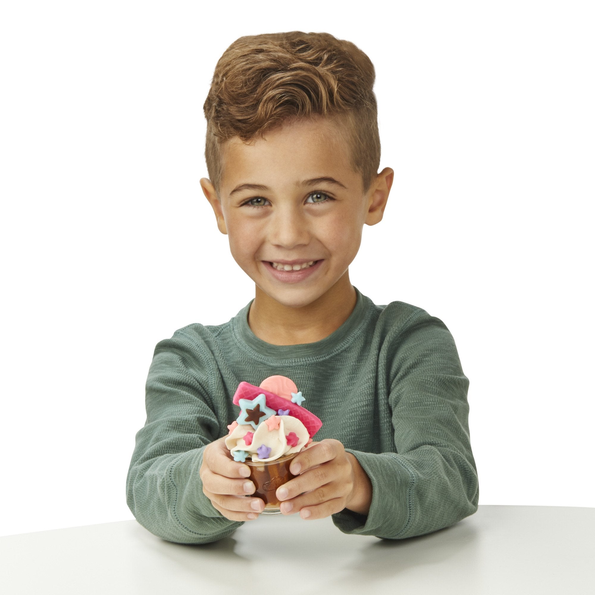 Hasbro F58365, Modelado