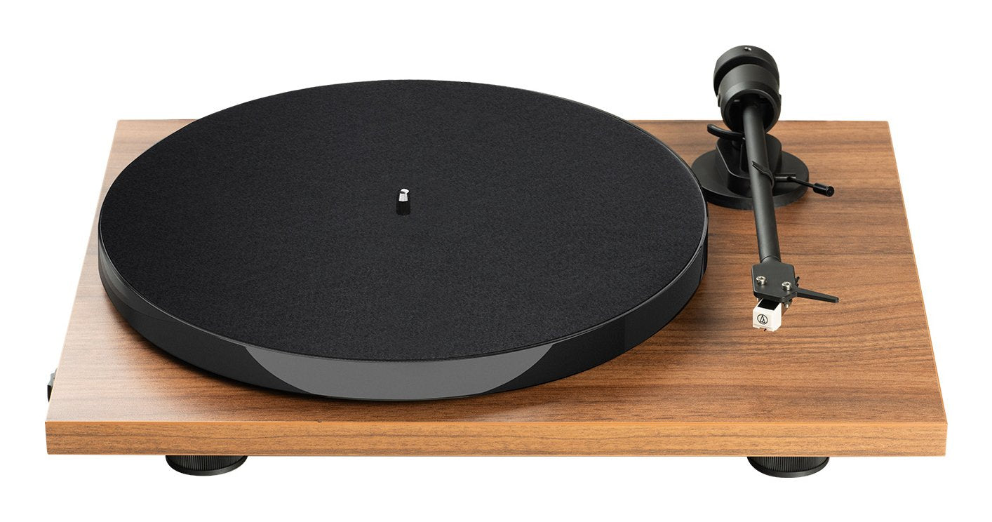 Pro-Ject E1 Phono, Plug & Play Einsteiger Plattenspieler , Walnuss