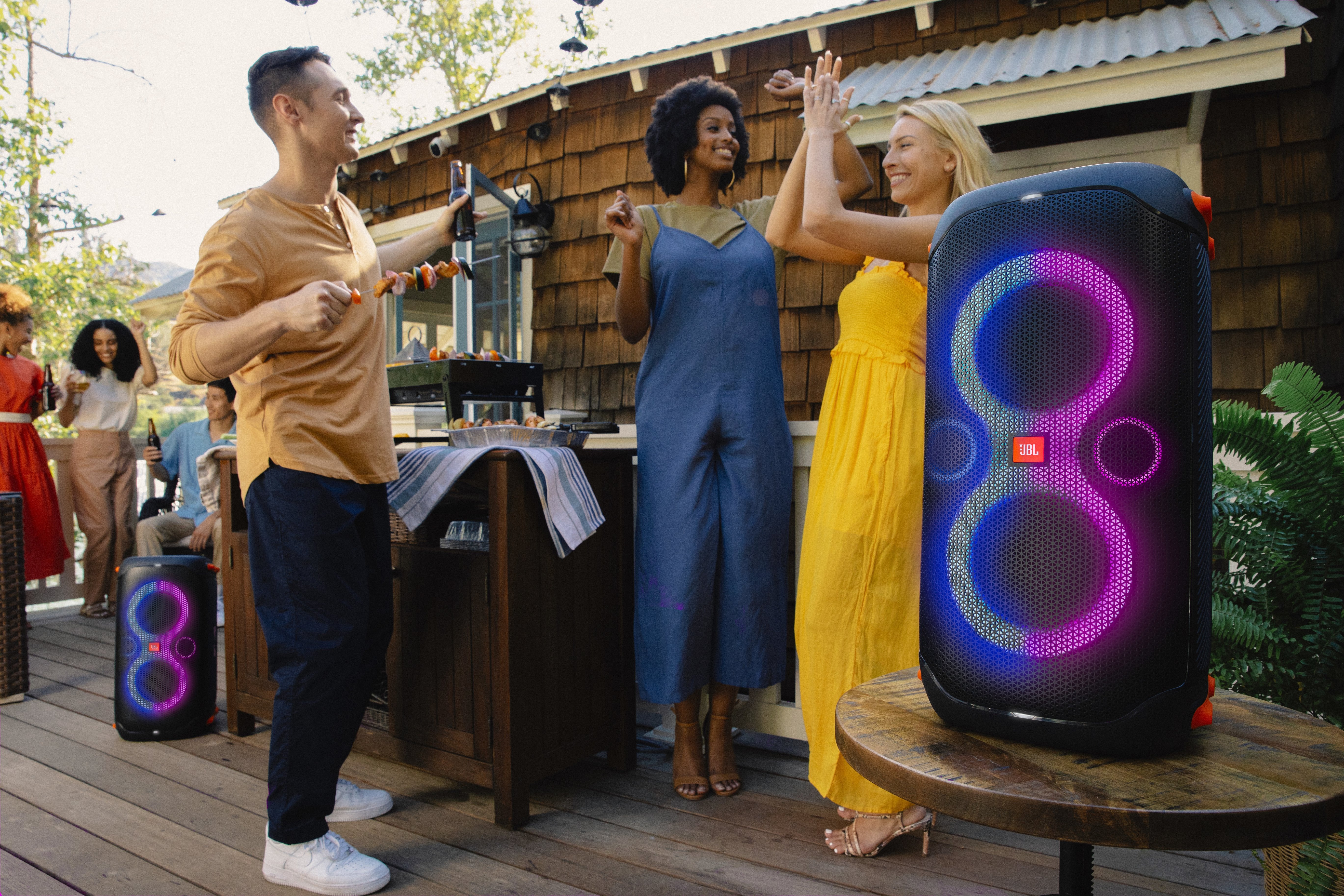 EAN 6925281986390 - JBL PARTYBOX 110 Negro Inalámbrico 160 W imagen 9
