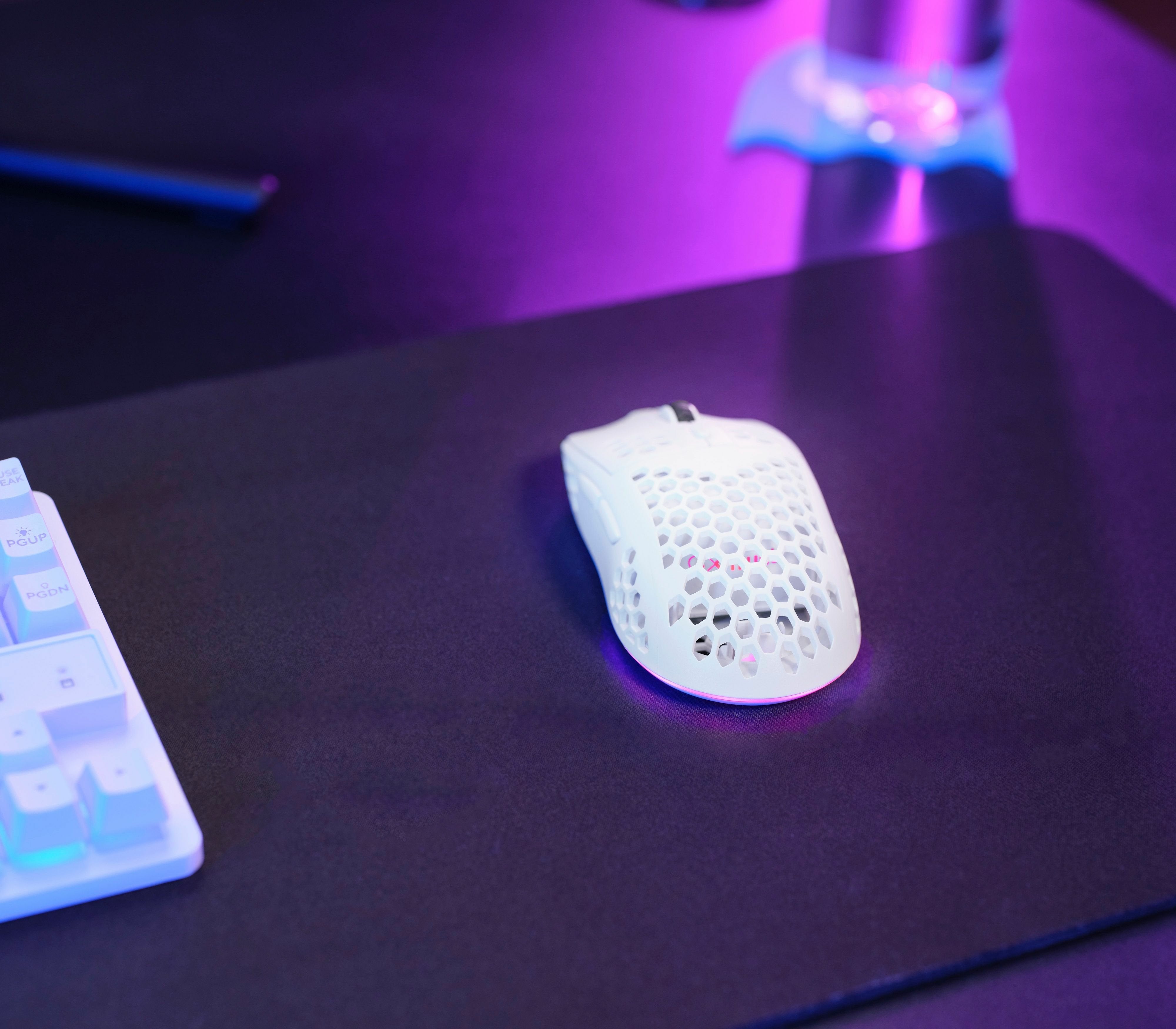 Ratón Gaming Inalámbrico Trust Gaming Gxt 929 Helox Batería Recargable Hasta 4800 Dpi Blanco