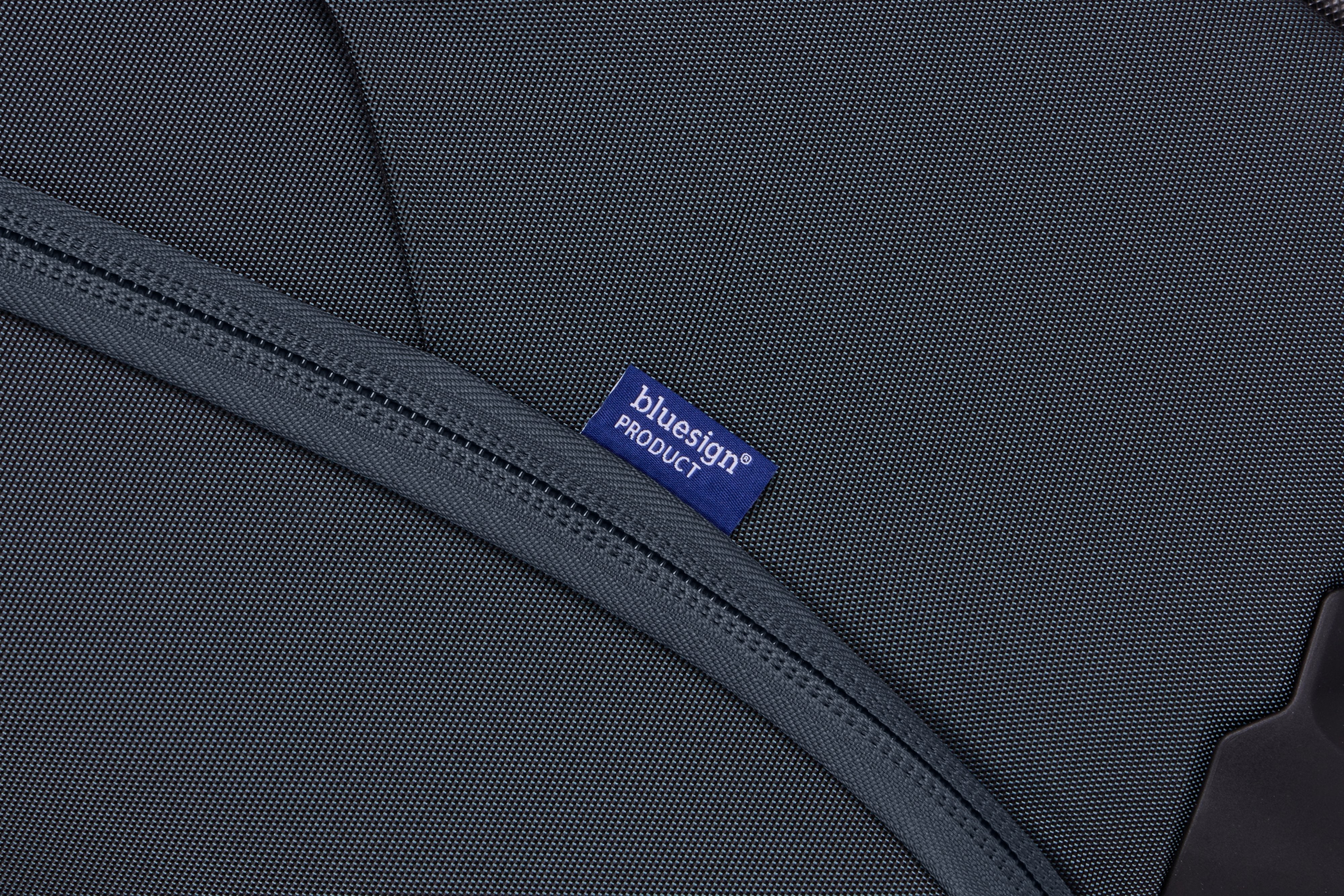 EAN 0085854255806 - Thule Subterra 2 TSRS425 Dark Slate Tranvía Estructura blanda Gris 65 L Policarbonato (PC), Poliéster imagen 11