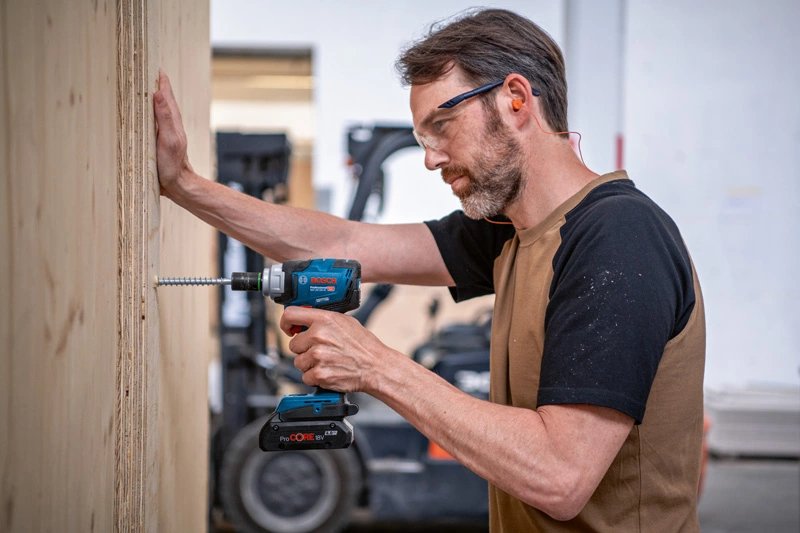 Bosch Professional Atornillador De Impacto A Batería Gds 18v-330 Hc Professional Solo Azul/Negro, Sin Batería Ni Cargador, En L-Boxx