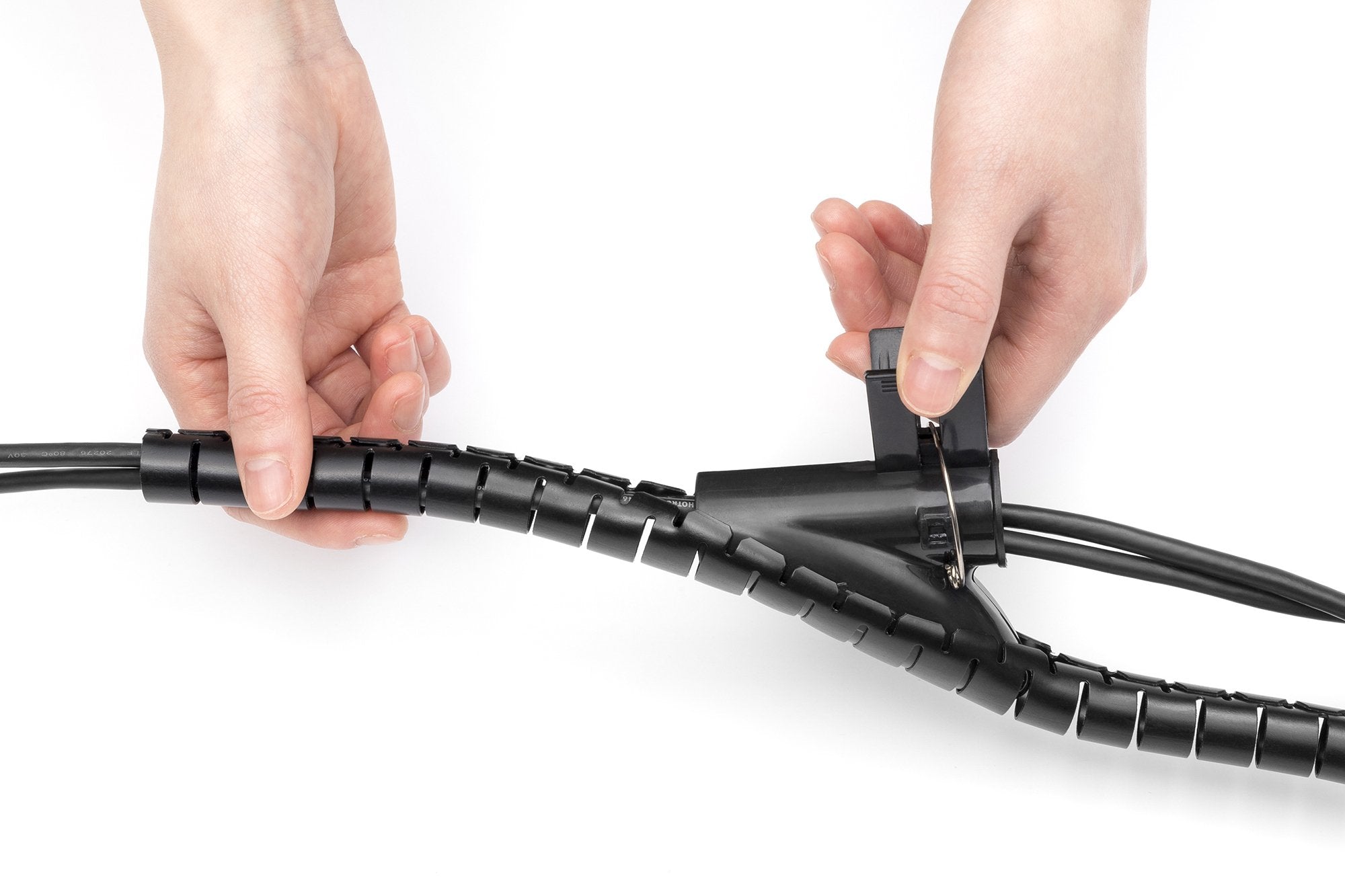 EAN 4016032464136 - Digitus DA-90508 organizador de cables Escritorio/pared Negro 1 pieza(s) imagen 3