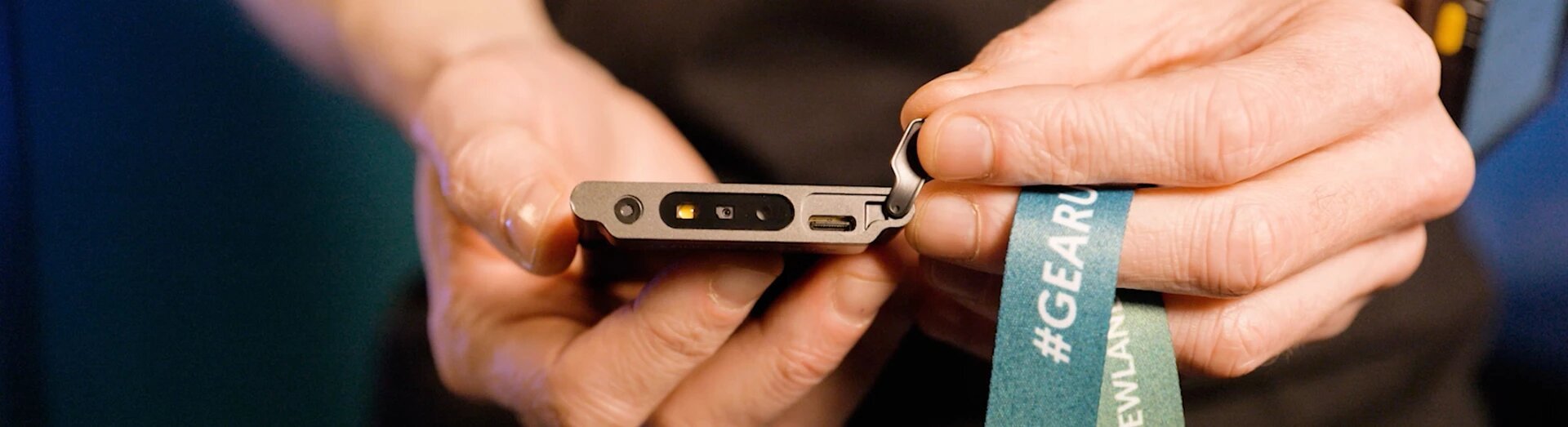 Newland Wd3 Lector De Códigos De Barras Manos Libres 1d/2d Cmos Negro