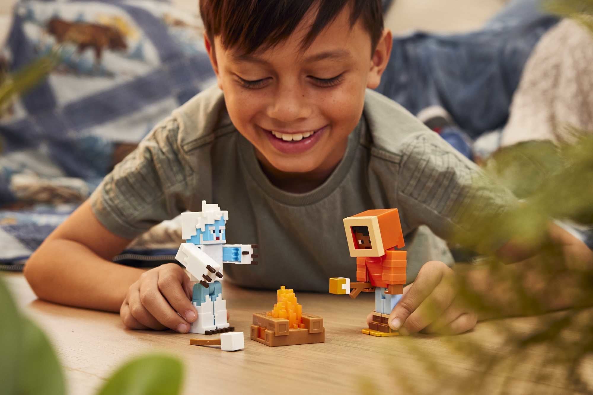 EAN 0194735117390 - Minecraft HLP58 figura de juguete para niños imagen 2