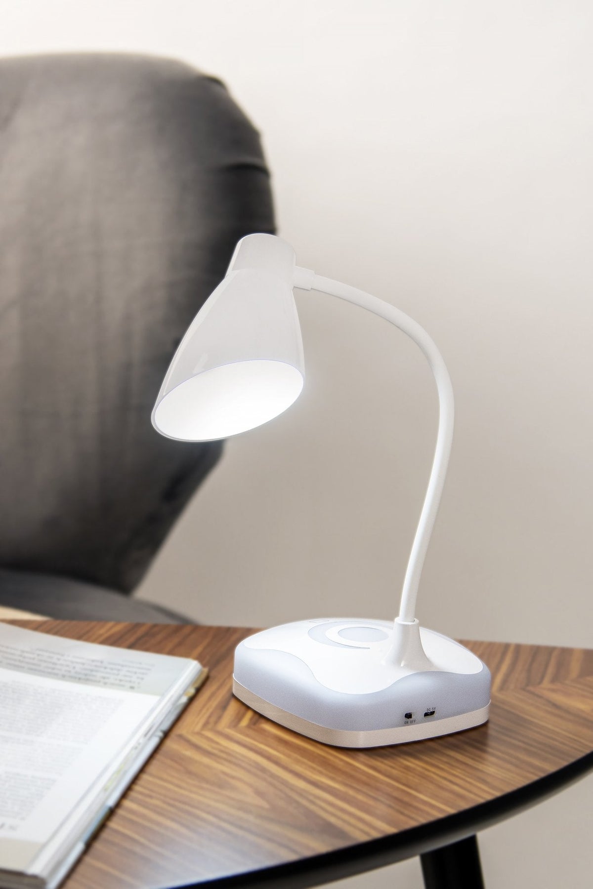 Lámpara De Escritorio Activejet Led Desk Lamp Aye-Classic Plus White