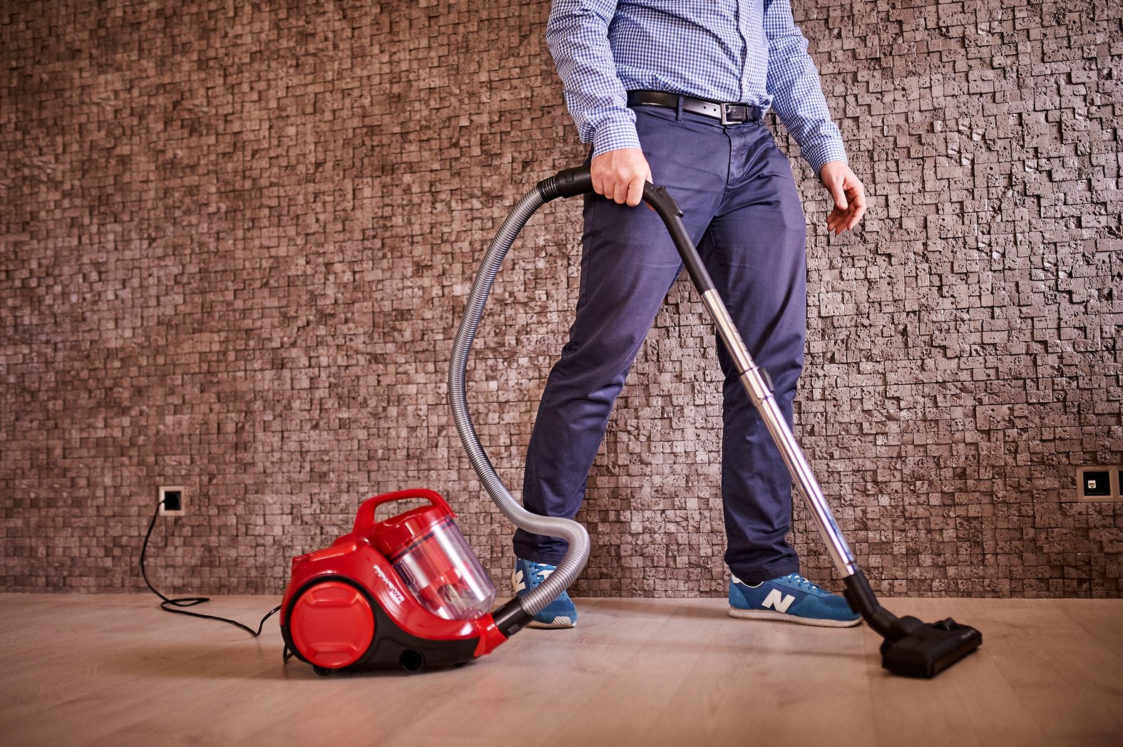 Aspiradora Rowenta Ro2913 De Suelo Rojo